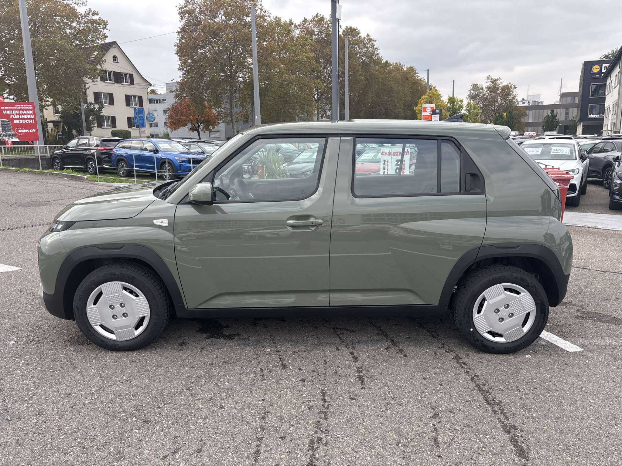 listing desktop thumbnail image 9