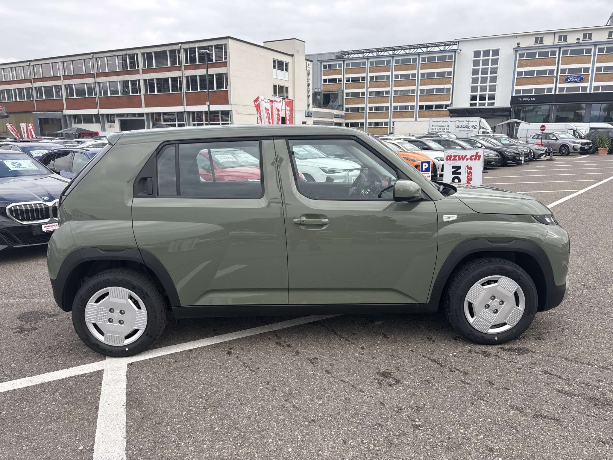 listing desktop thumbnail image 11