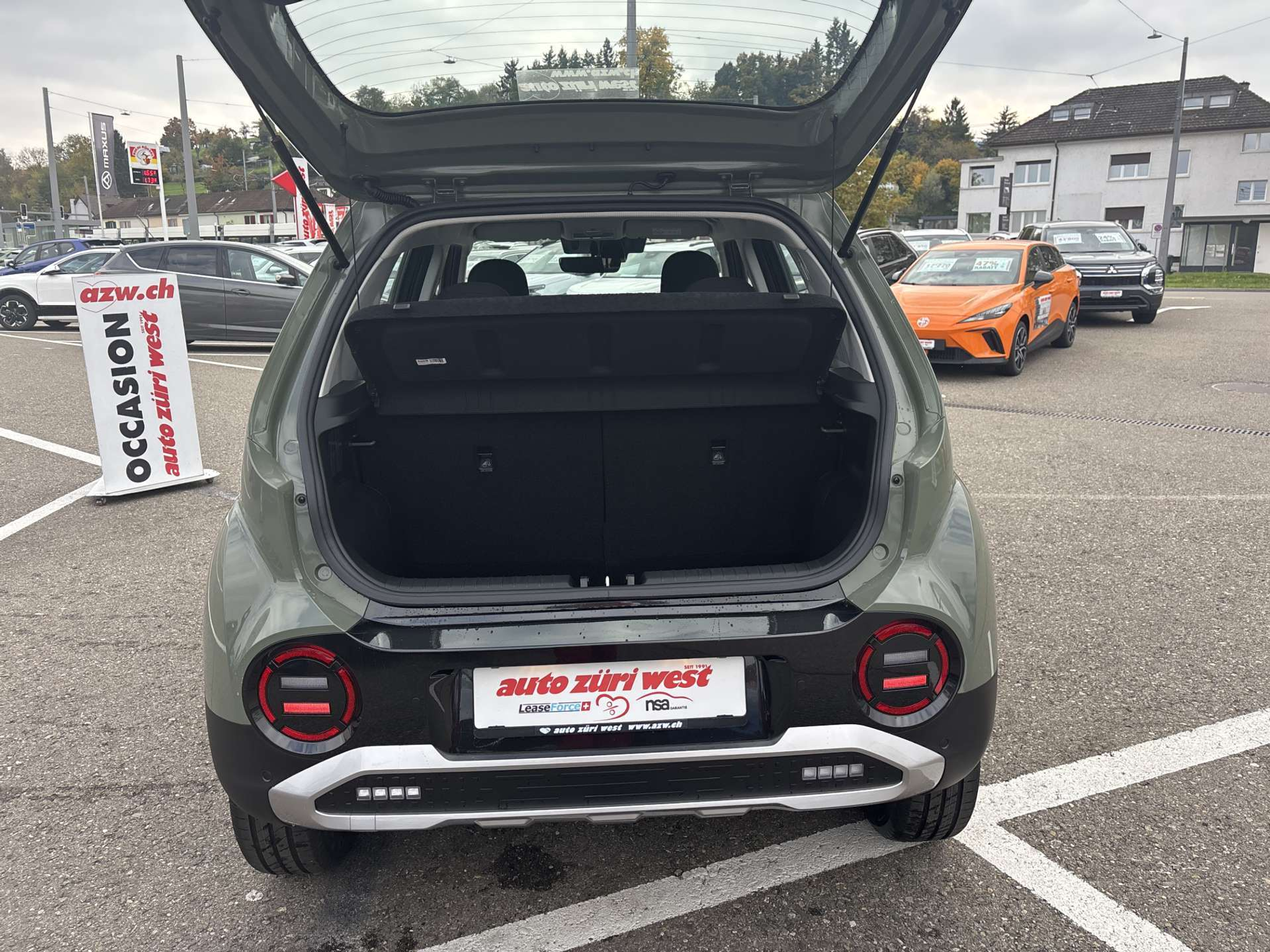 listing desktop thumbnail image 6