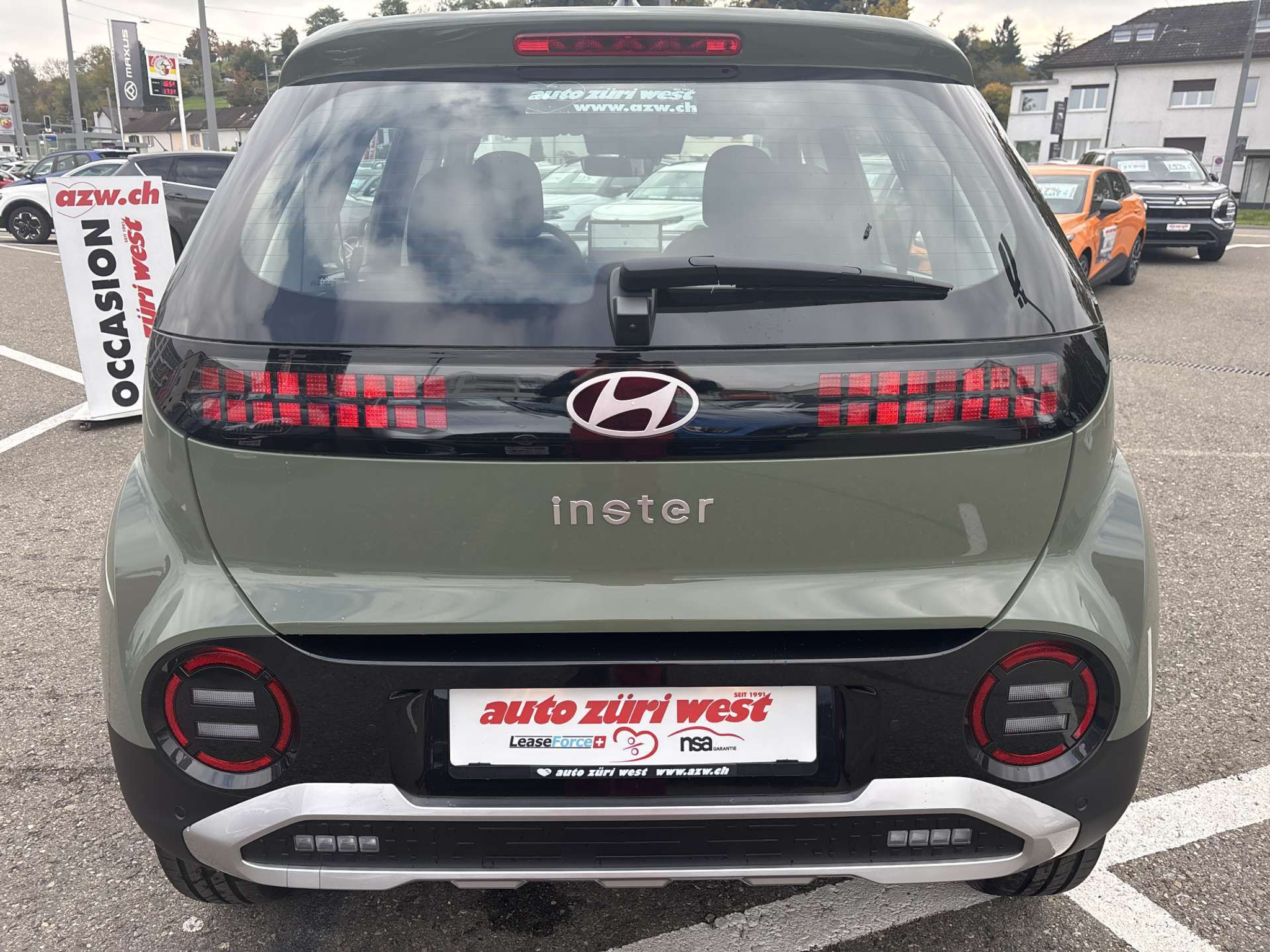 listing desktop thumbnail image 10