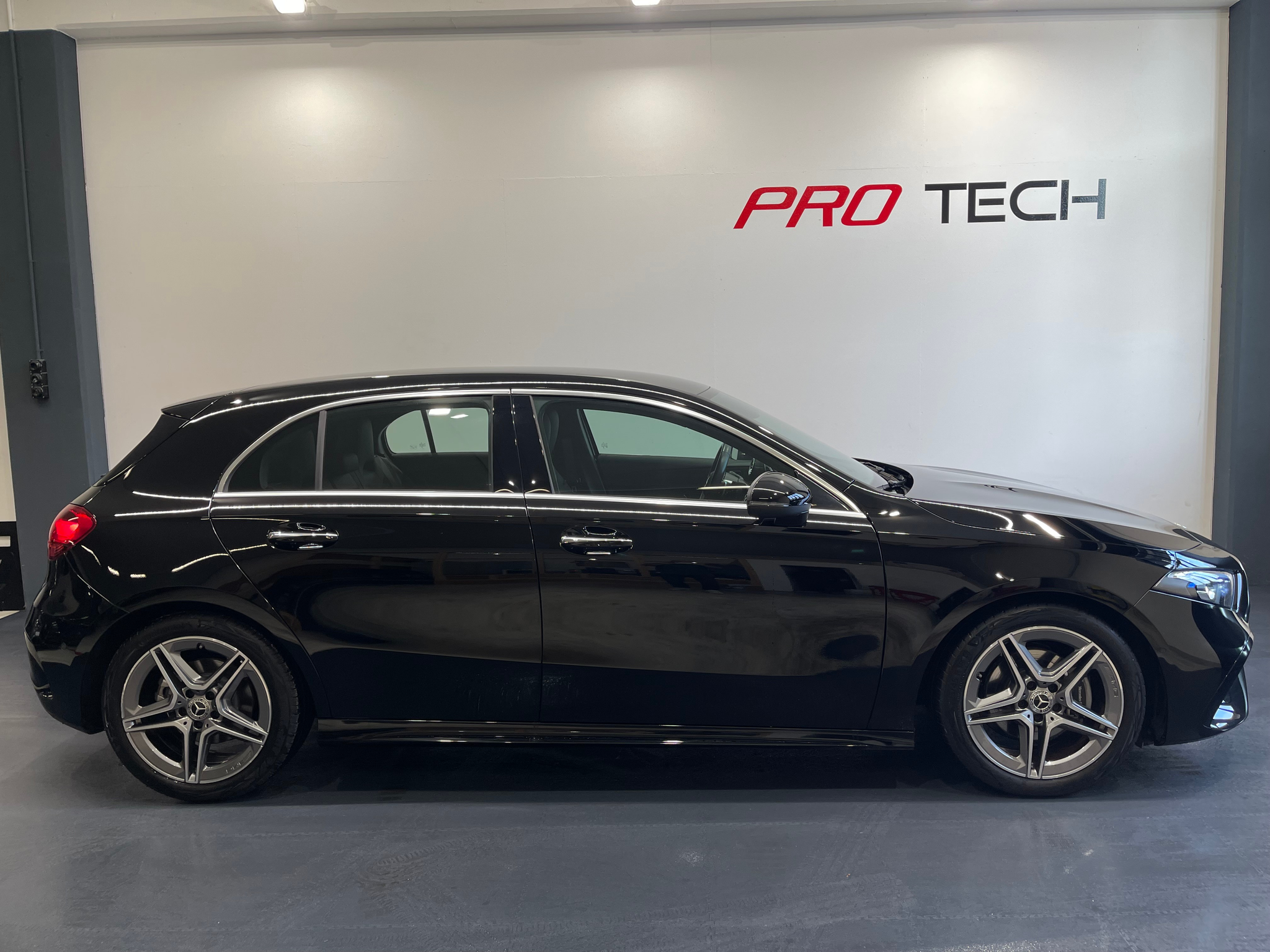 listing desktop thumbnail image 4