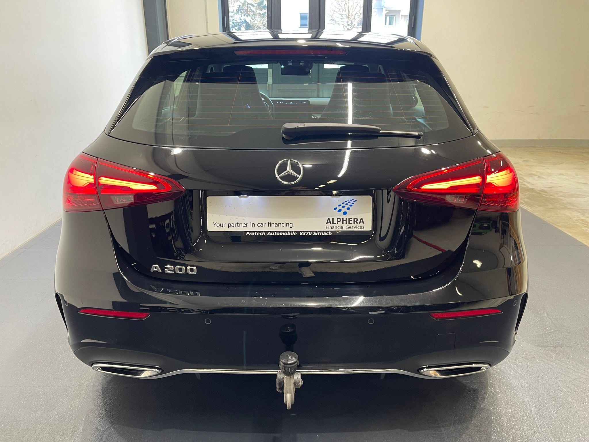 listing desktop thumbnail image 13