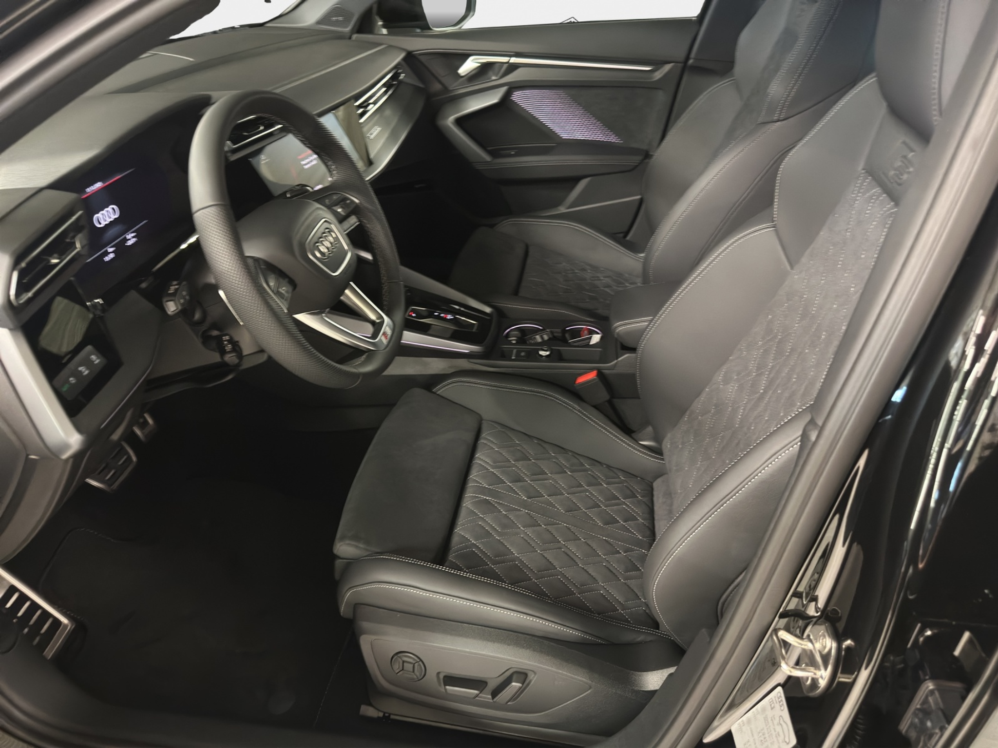 listing desktop thumbnail image 9