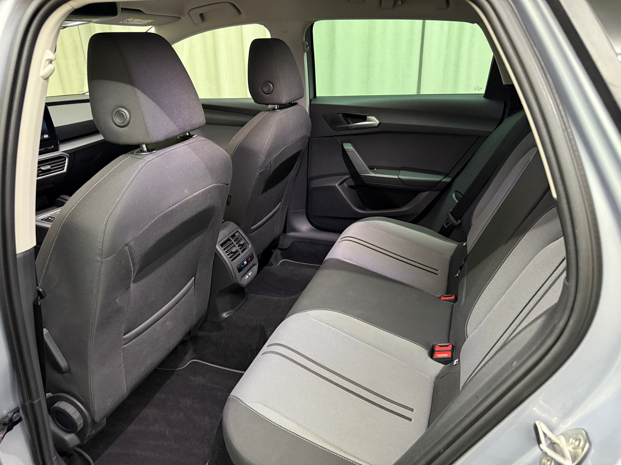 listing desktop thumbnail image 13