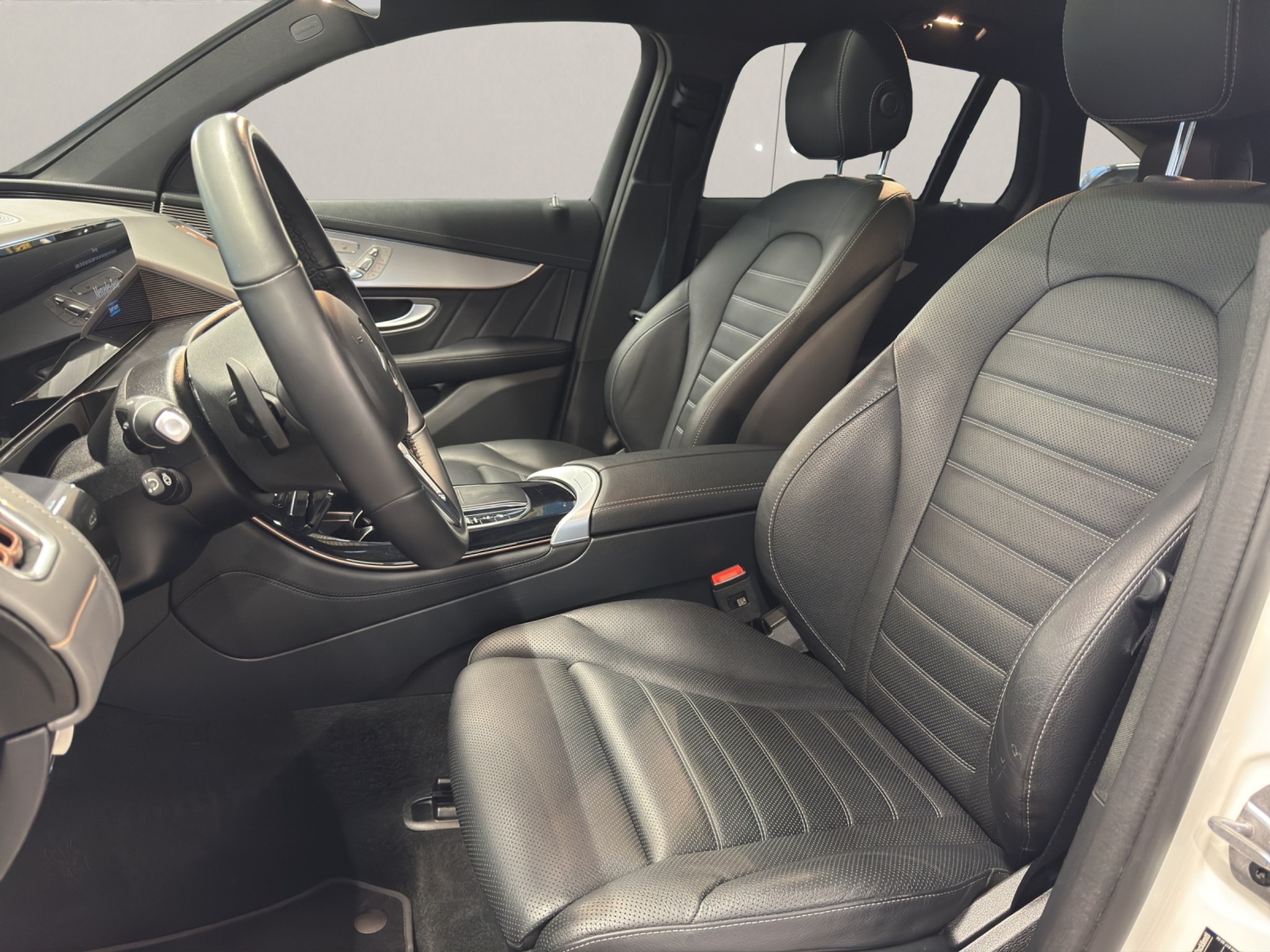 listing desktop thumbnail image 11