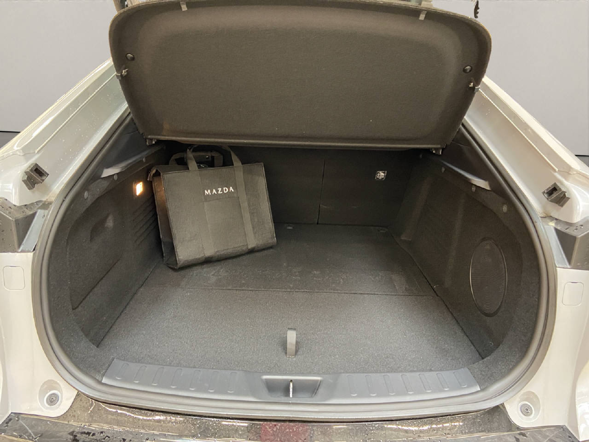 listing desktop thumbnail image 11