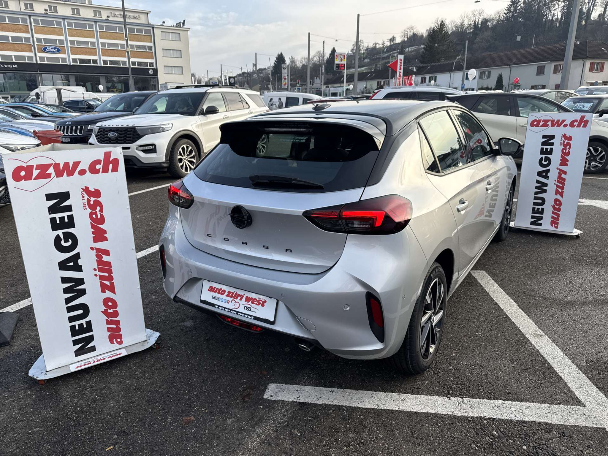 listing desktop thumbnail image 2