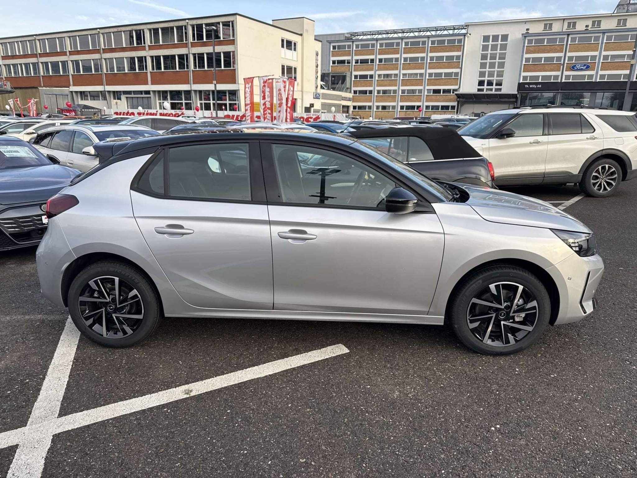 listing desktop thumbnail image 10