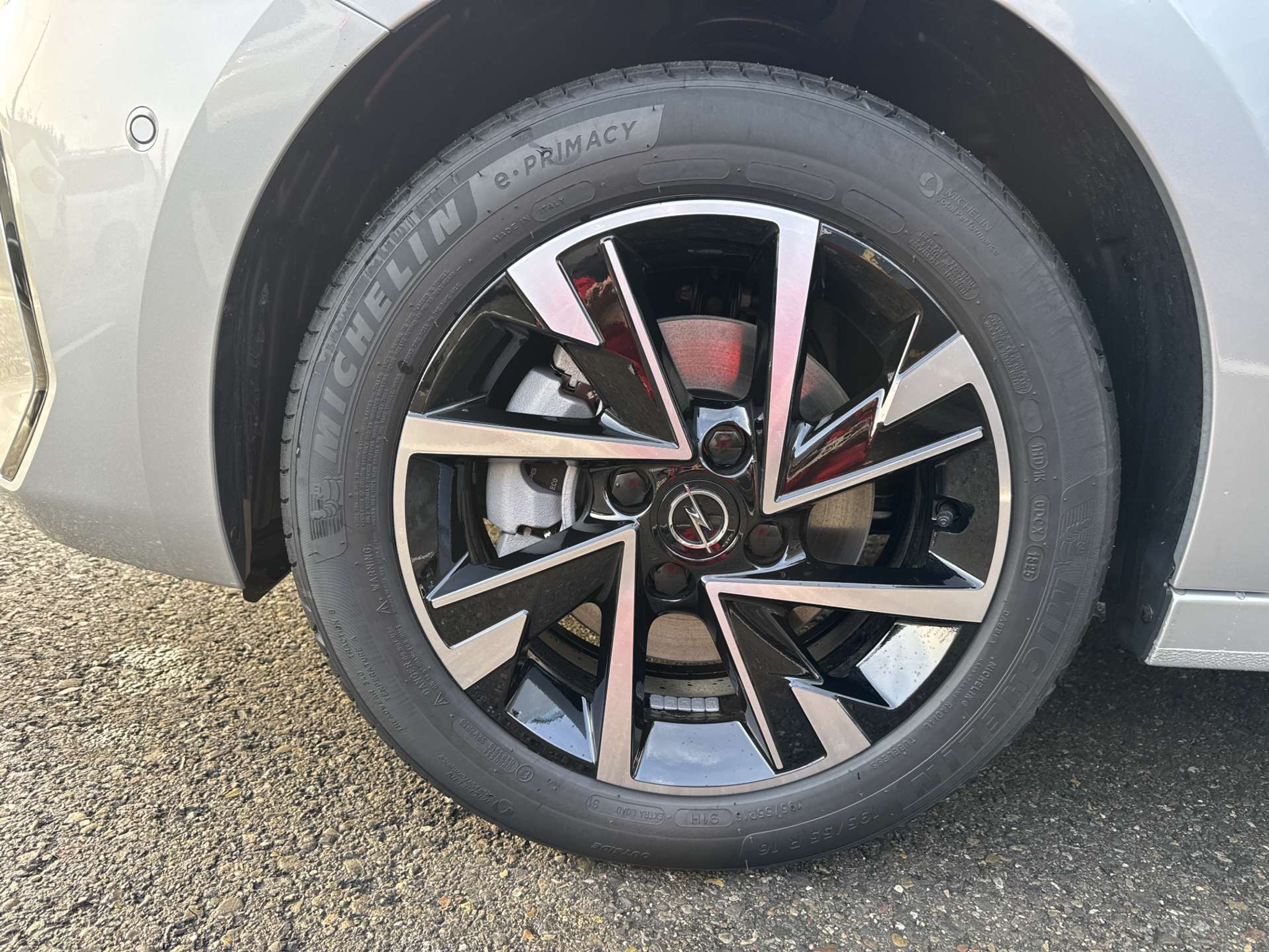 listing desktop thumbnail image 8