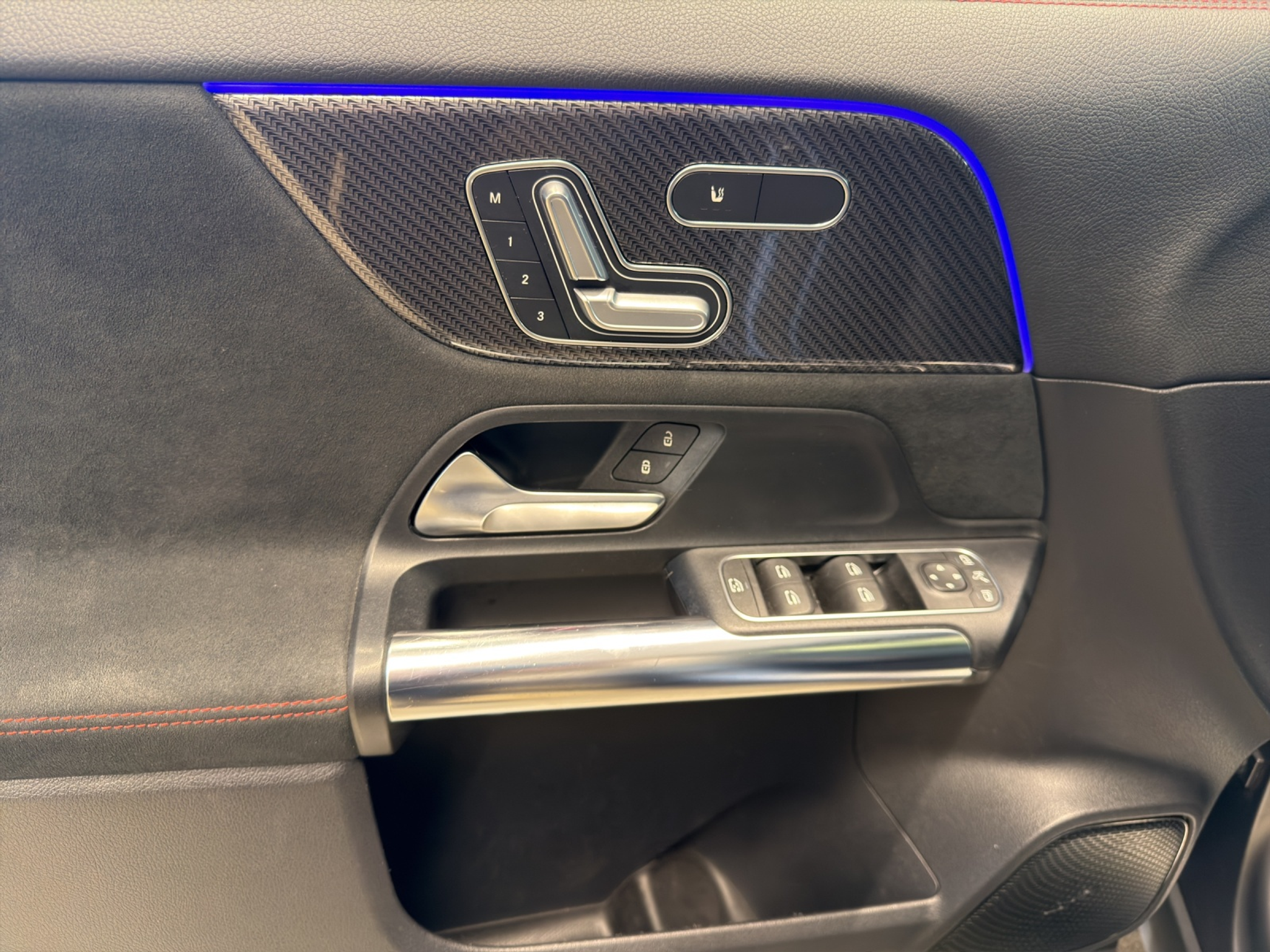 listing desktop thumbnail image 10