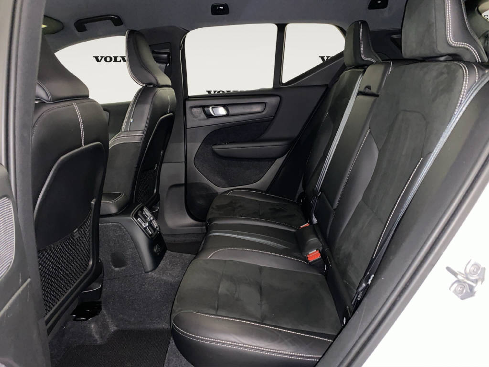 listing desktop thumbnail image 12