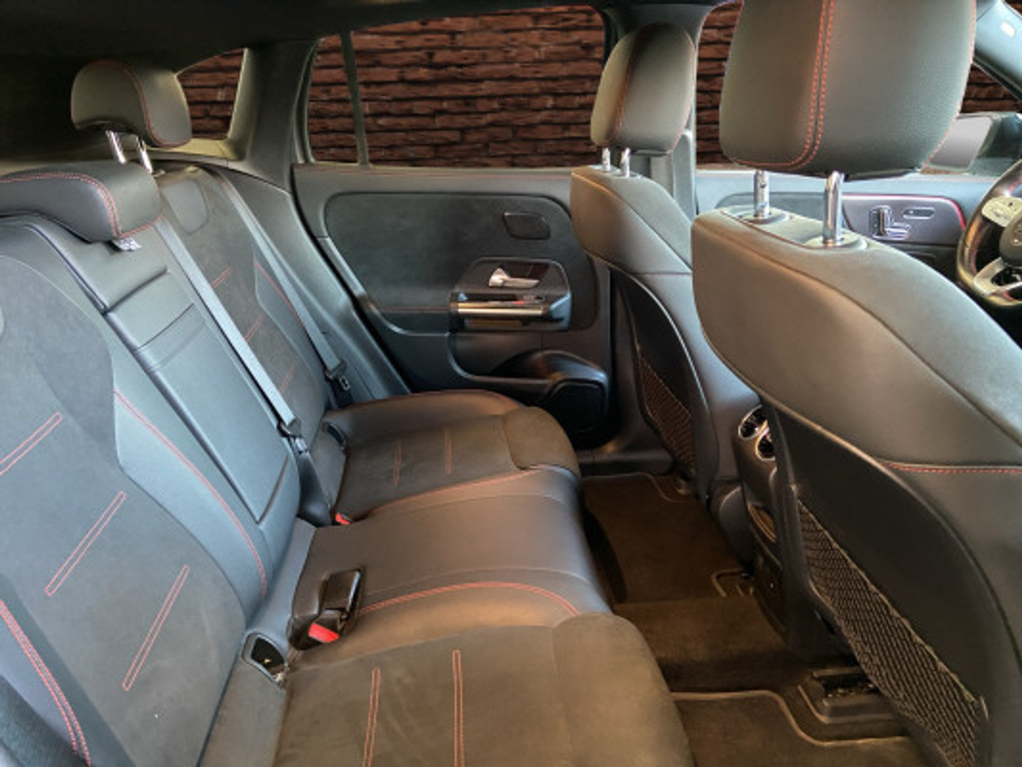 listing desktop thumbnail image 12