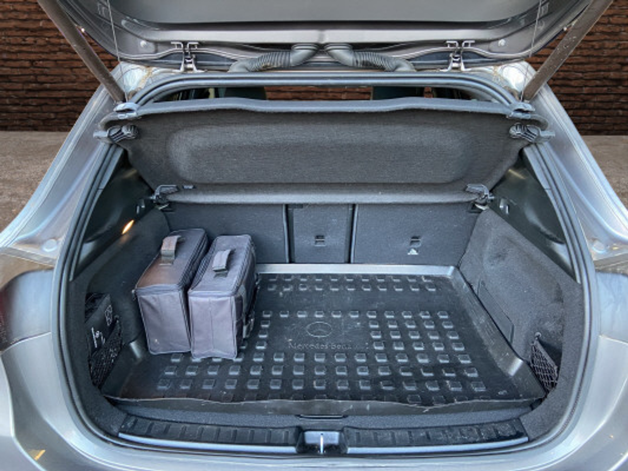 listing desktop thumbnail image 6