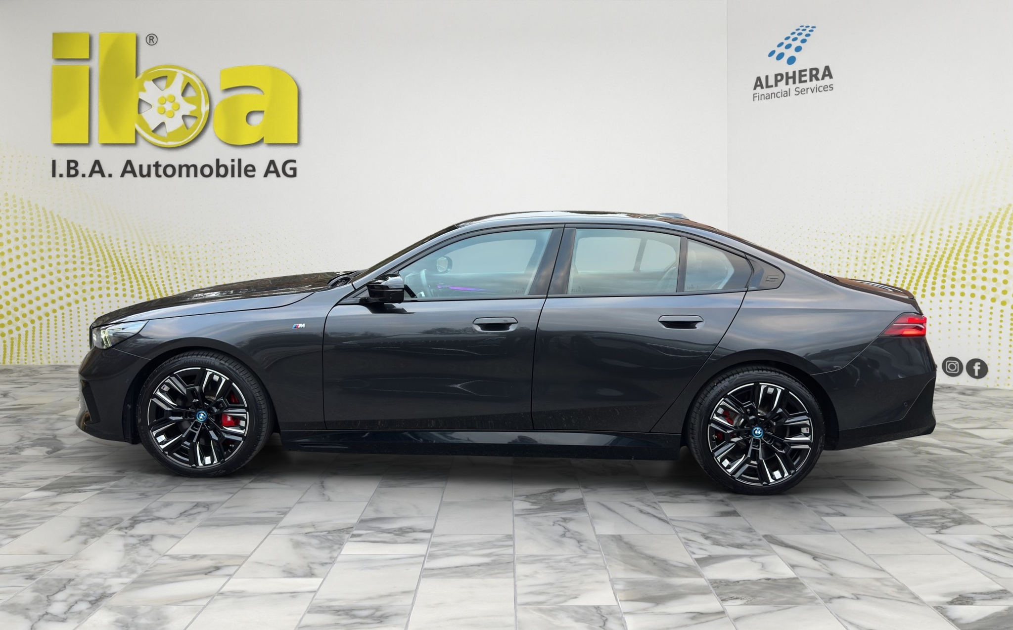 listing desktop thumbnail image 1