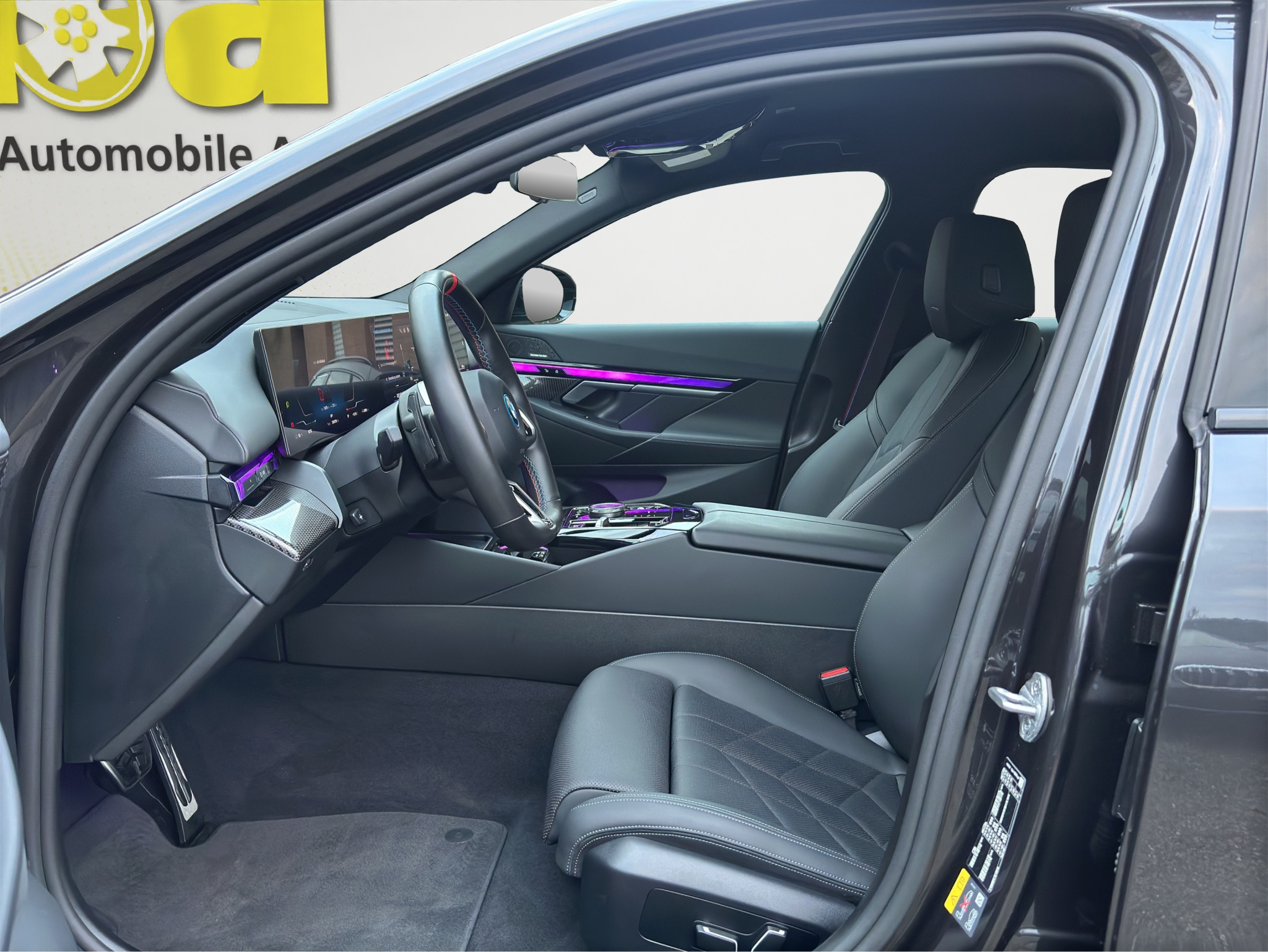 listing desktop thumbnail image 11