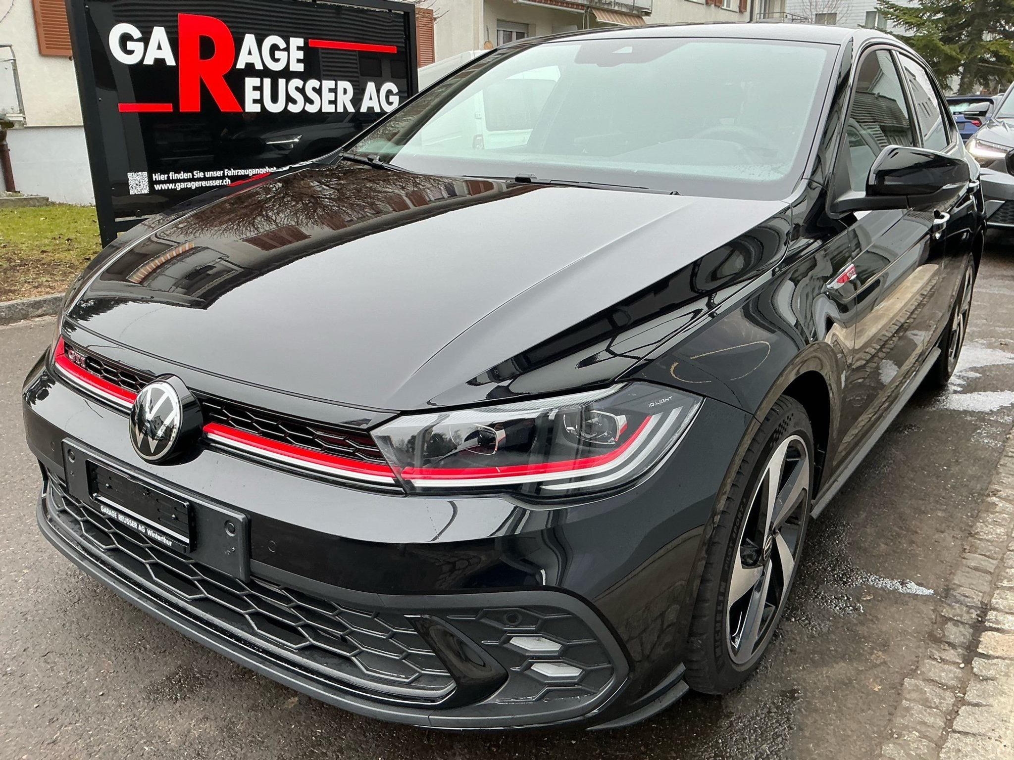 listing desktop thumbnail image 0