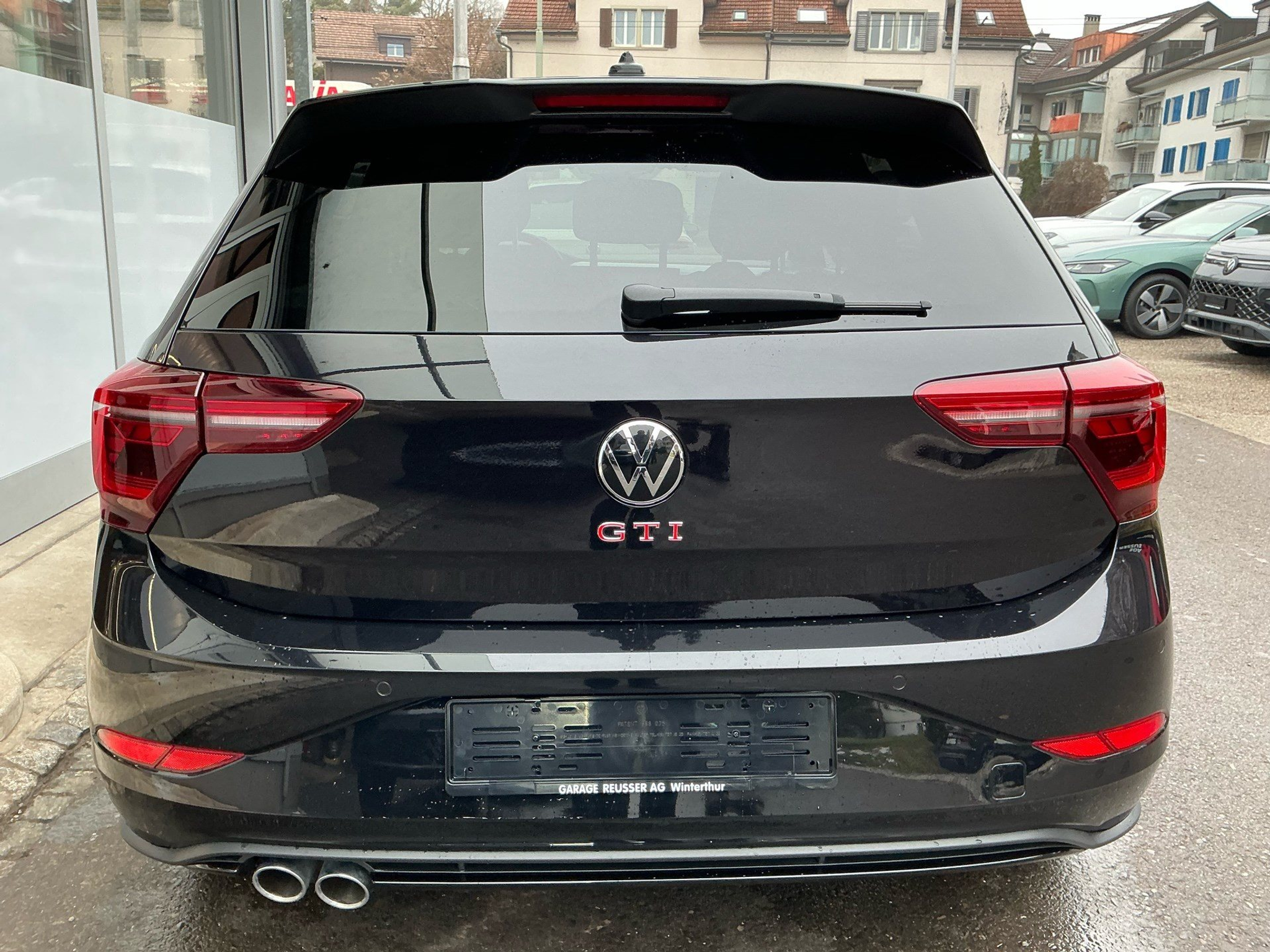 listing desktop thumbnail image 4