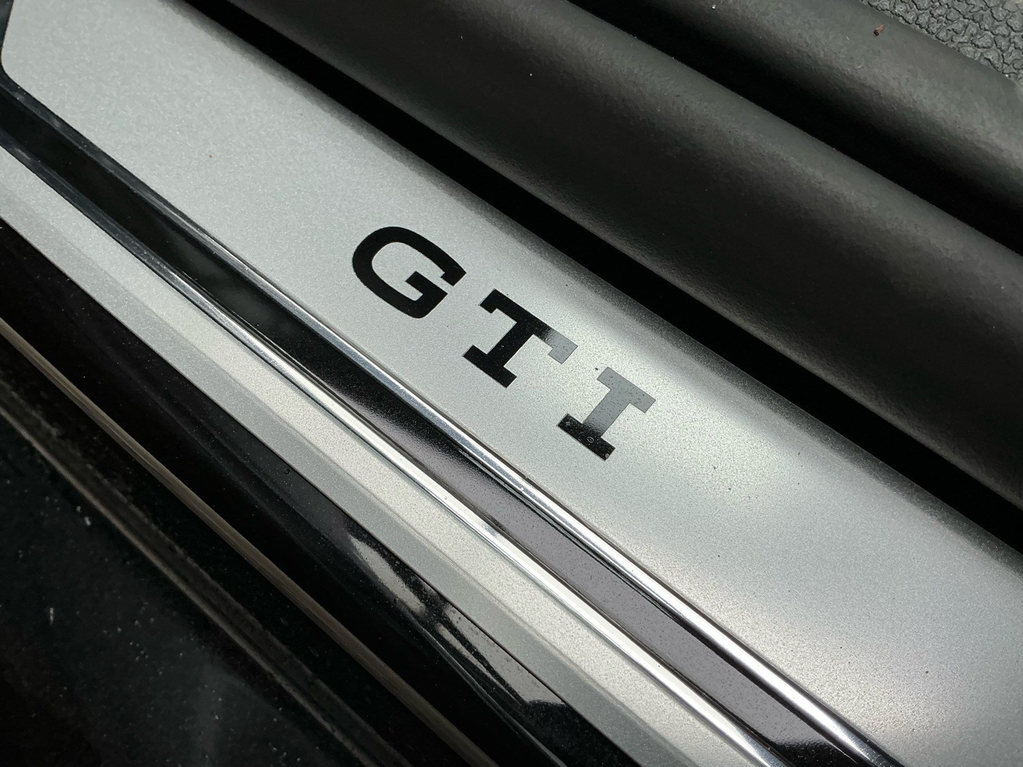 listing desktop thumbnail image 23