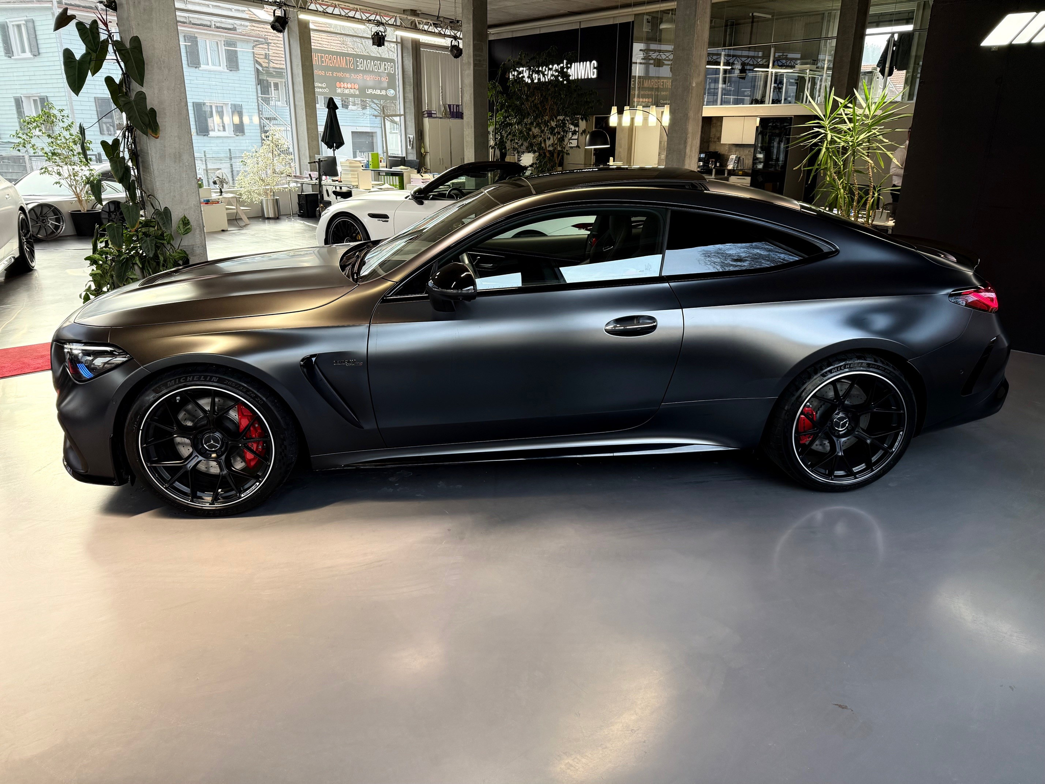 listing desktop thumbnail image 6