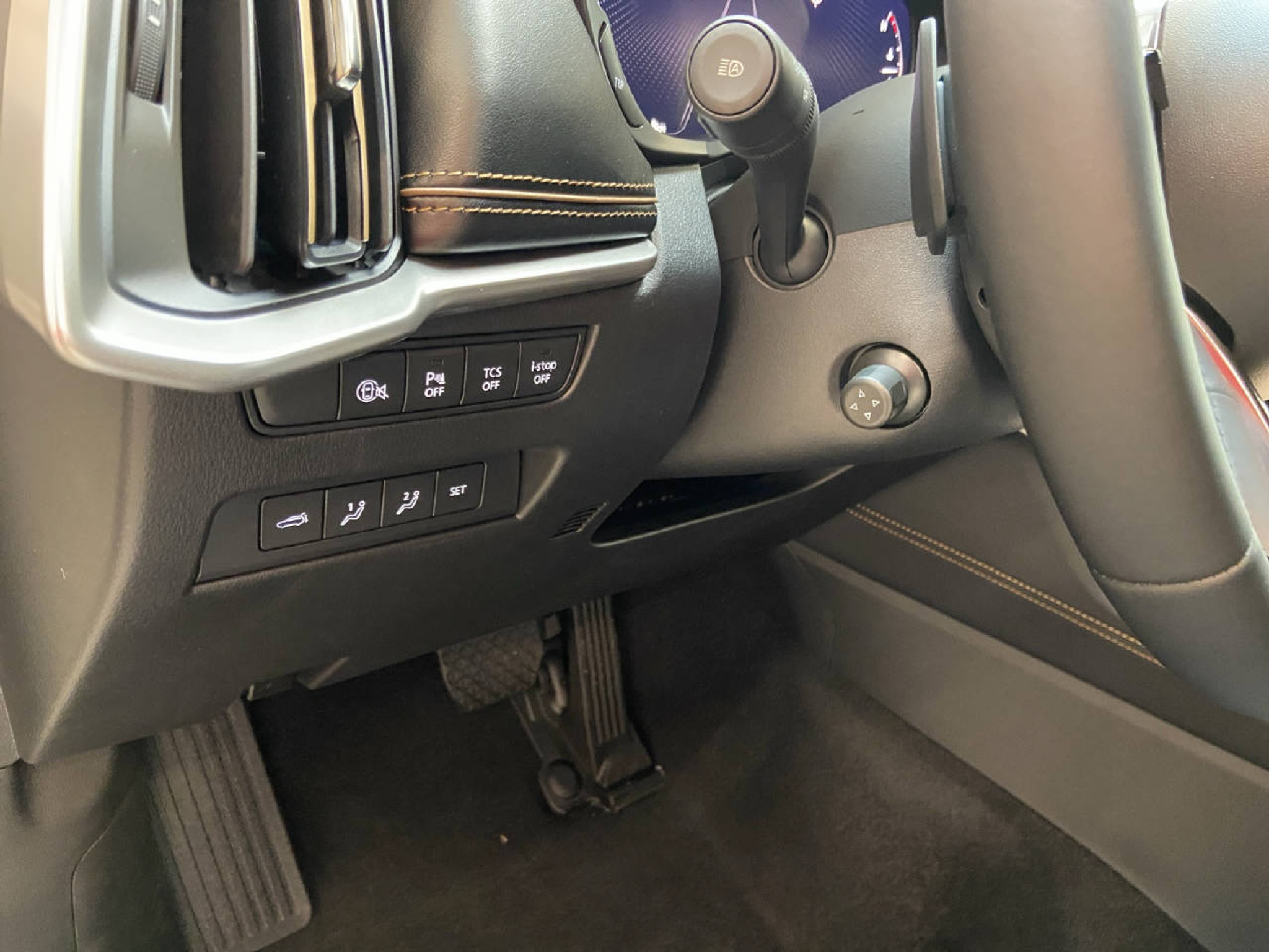 listing desktop thumbnail image 12