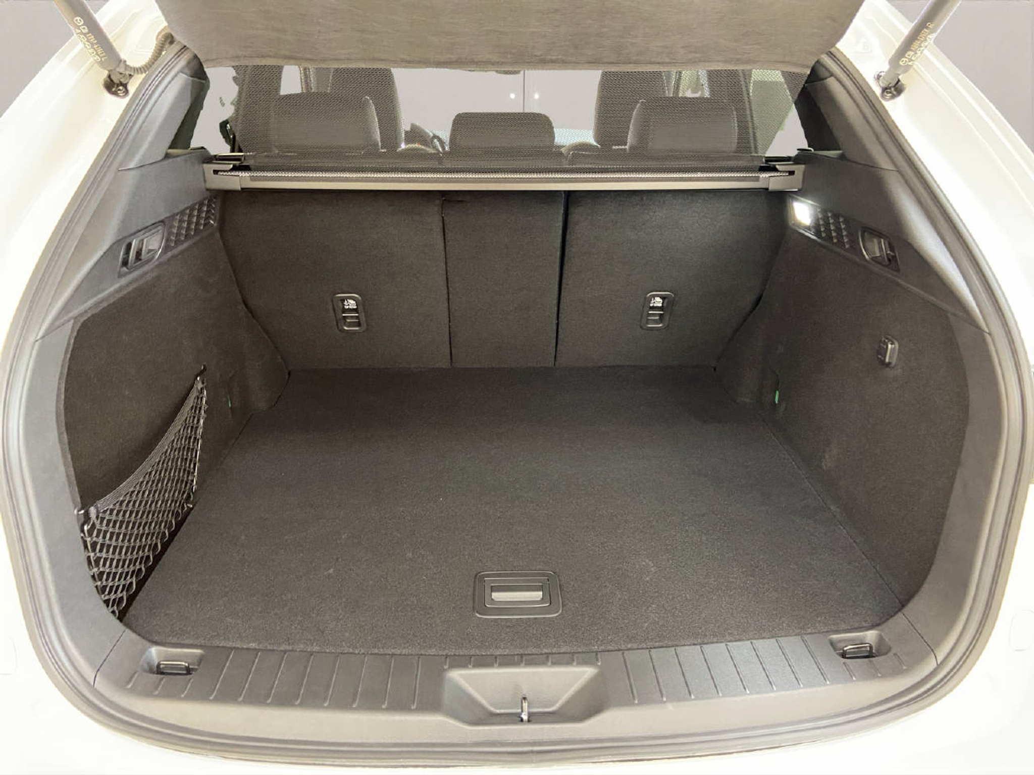 listing desktop thumbnail image 11