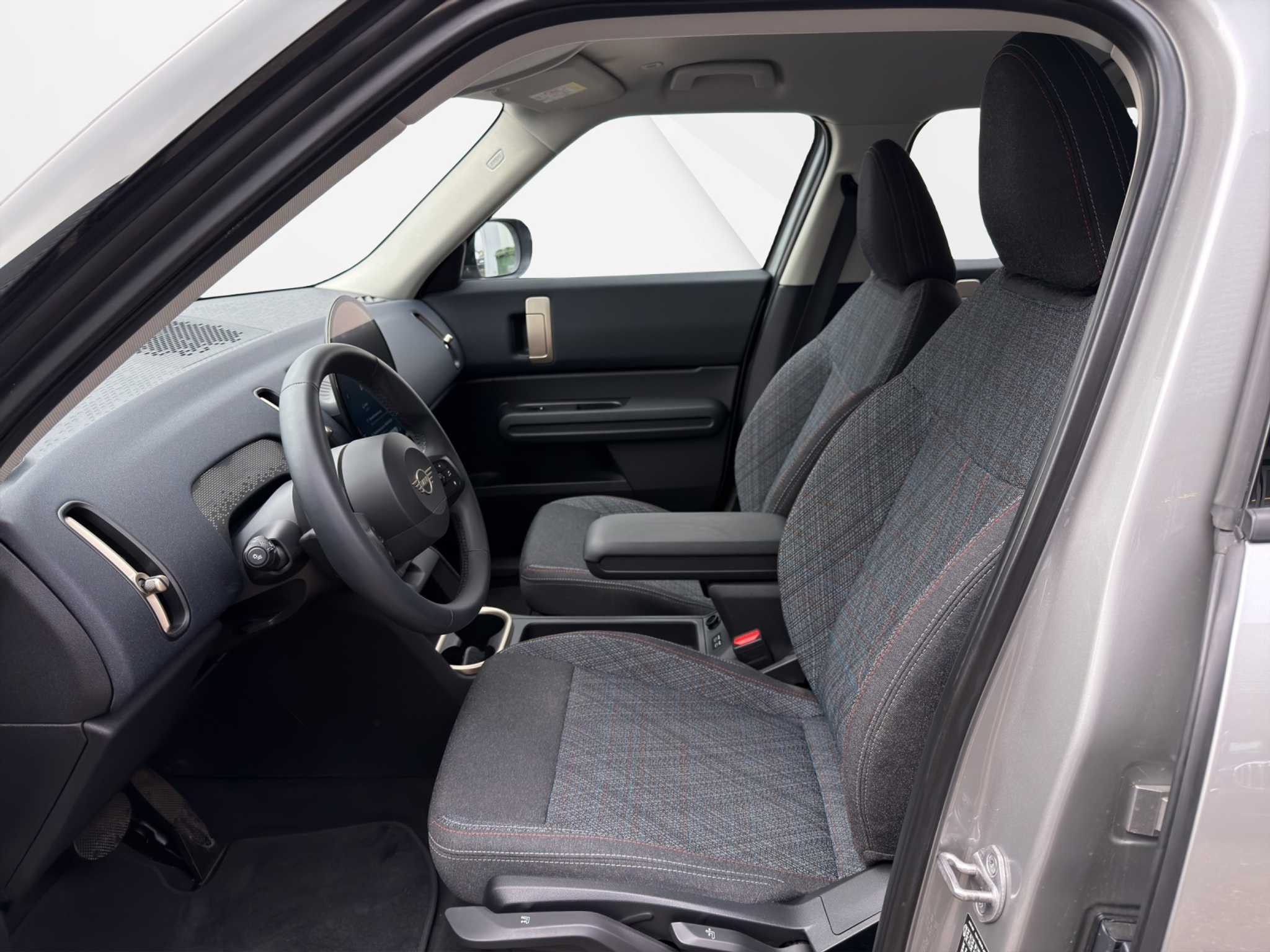 listing desktop thumbnail image 12