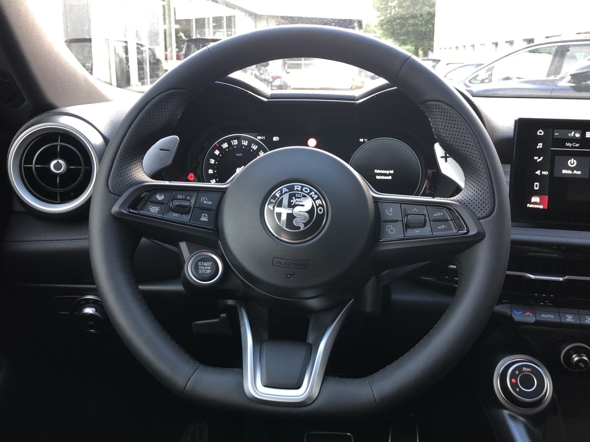 listing desktop thumbnail image 6