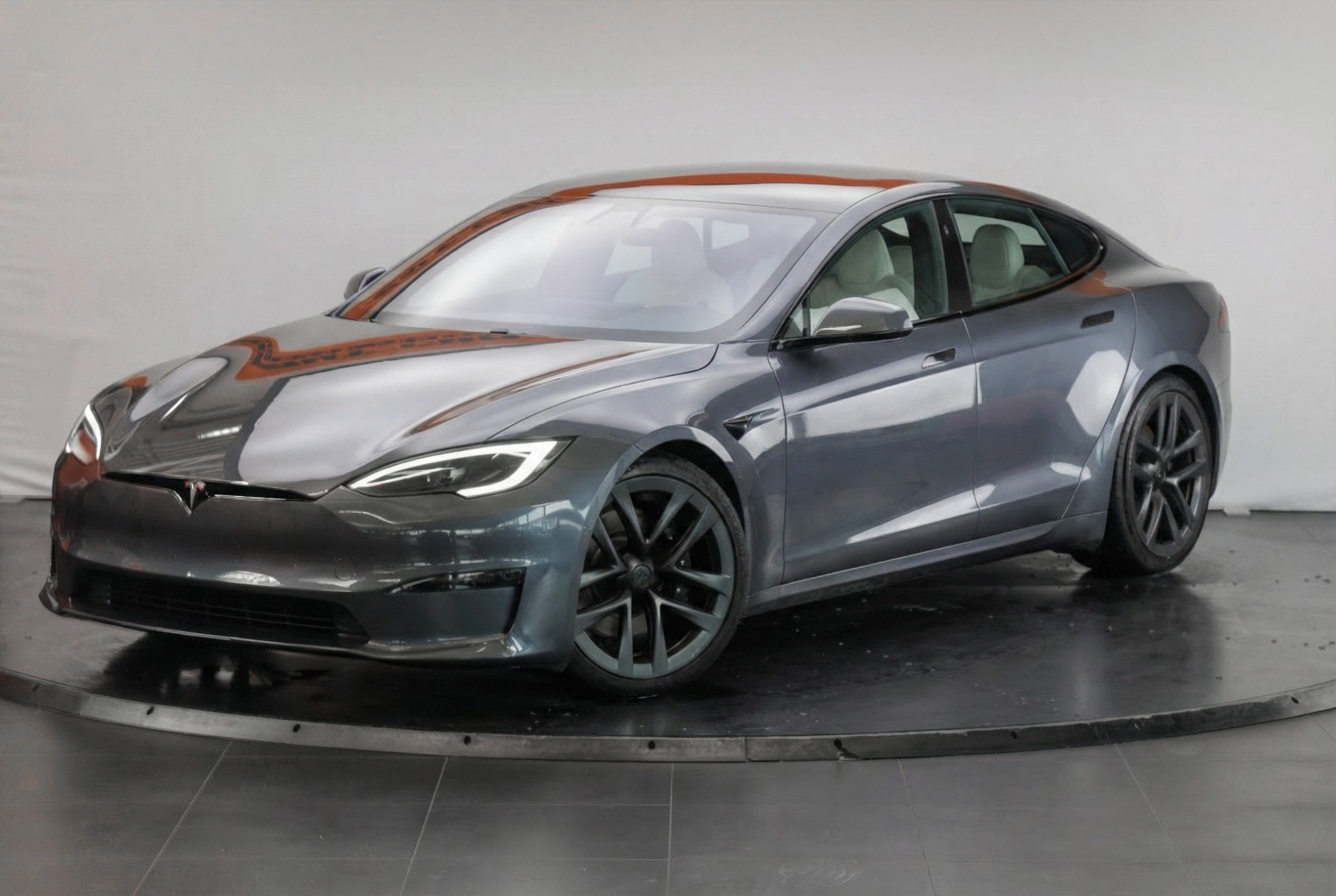 listing desktop thumbnail image 2