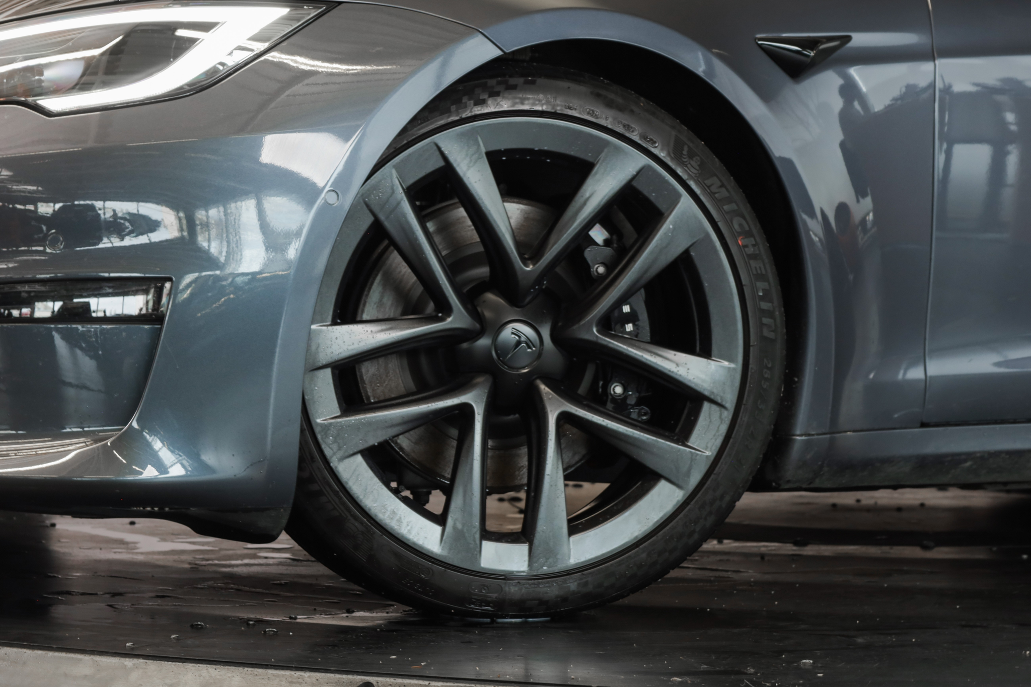 listing desktop thumbnail image 6