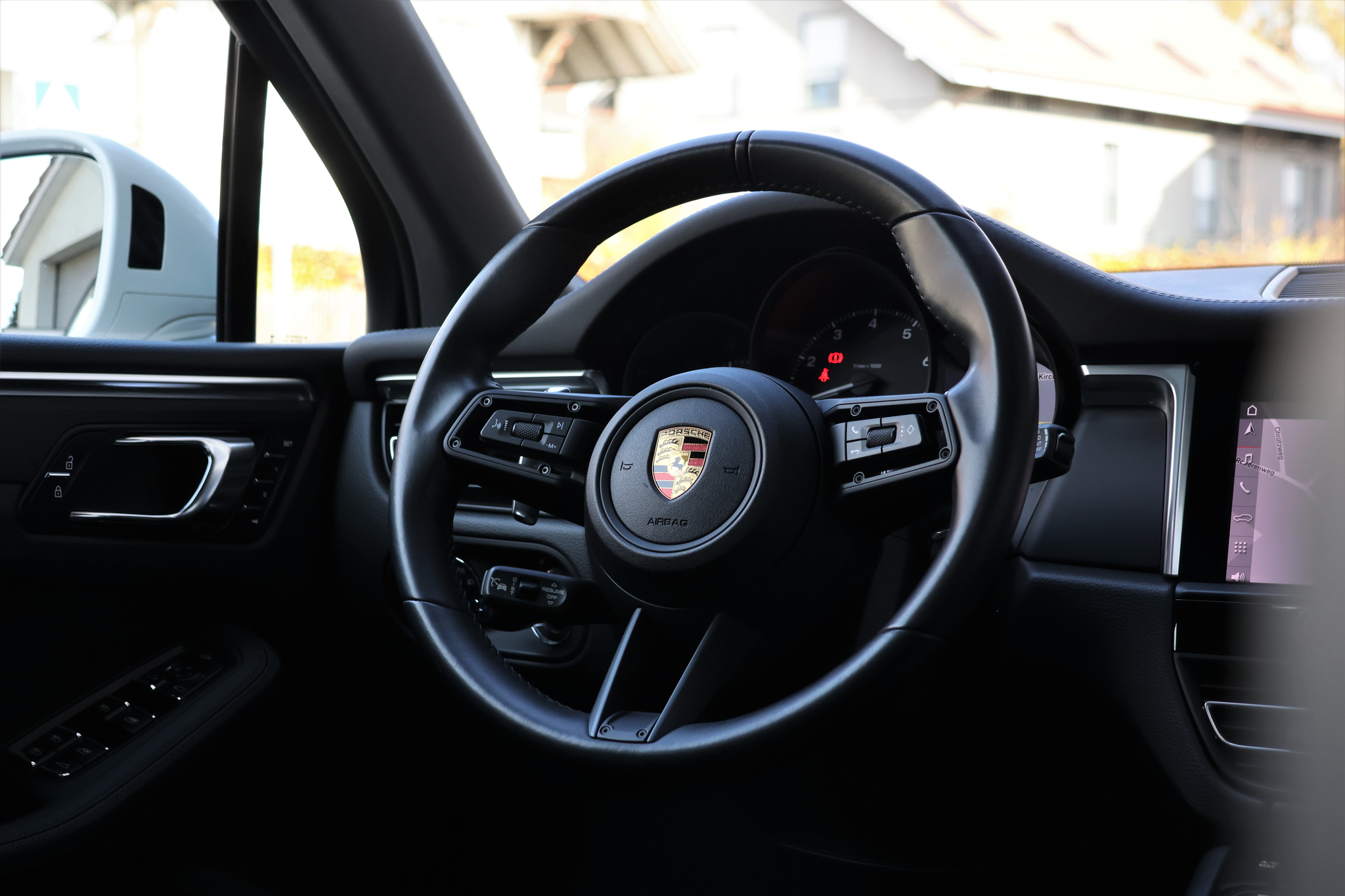 listing desktop thumbnail image 13