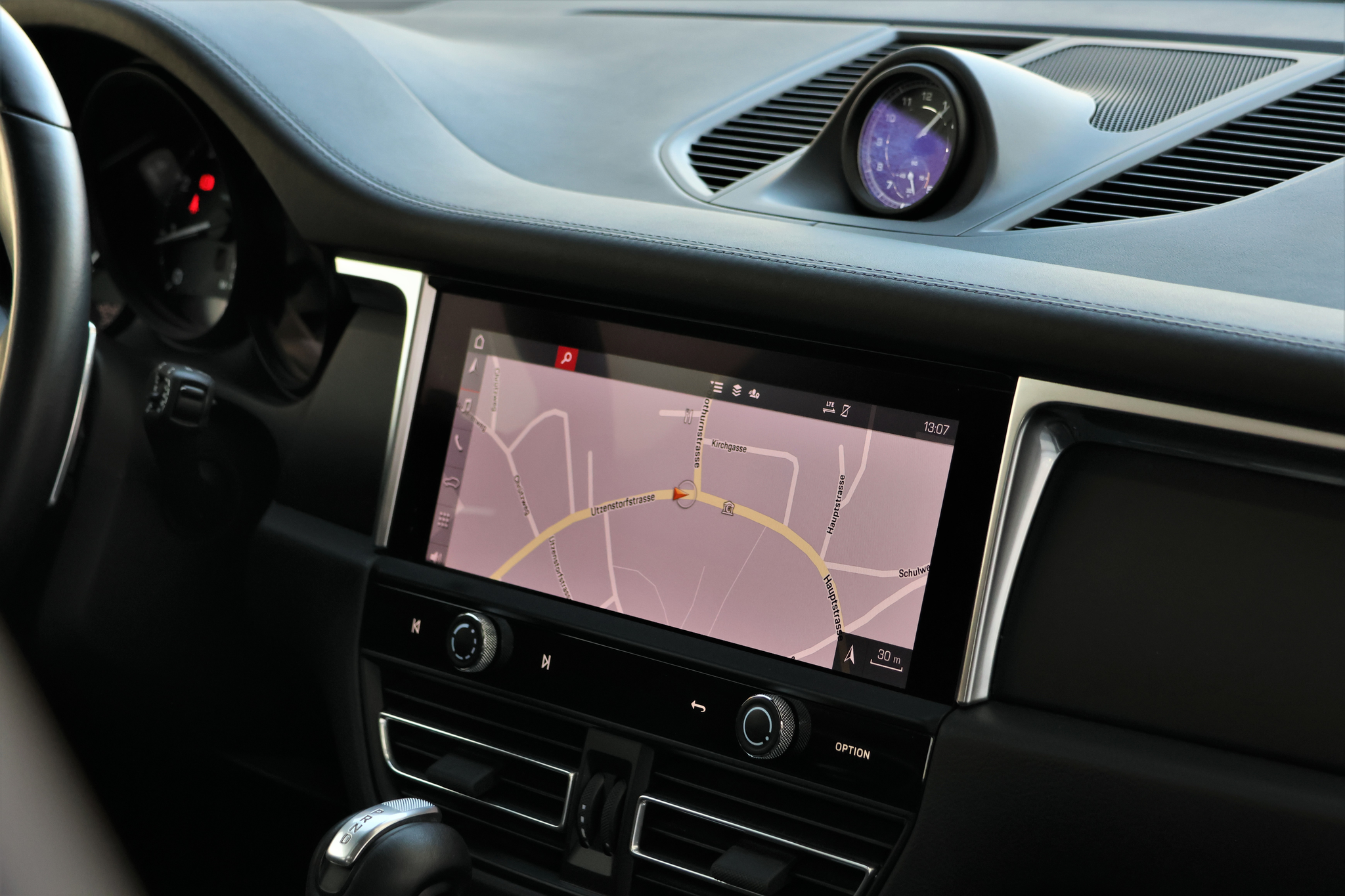 listing desktop thumbnail image 18