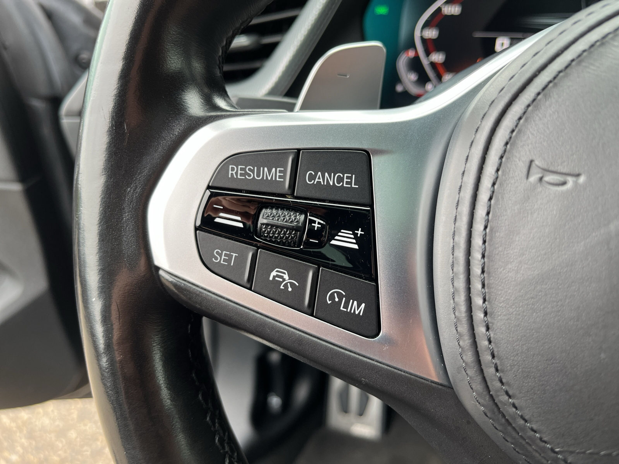 listing desktop thumbnail image 14