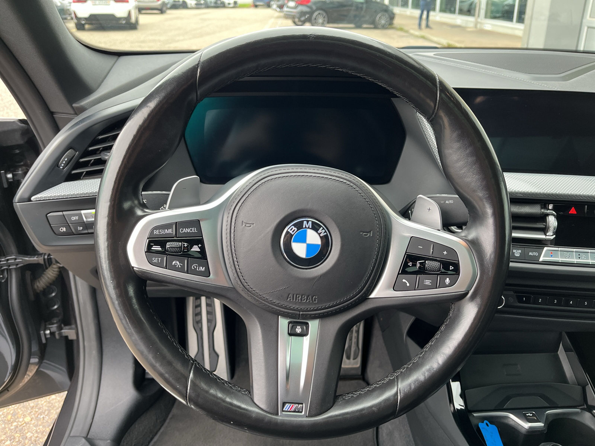 listing desktop thumbnail image 11