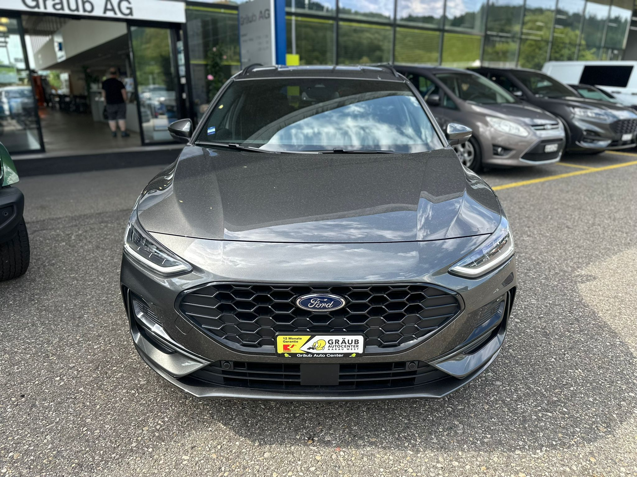 listing desktop thumbnail image 2