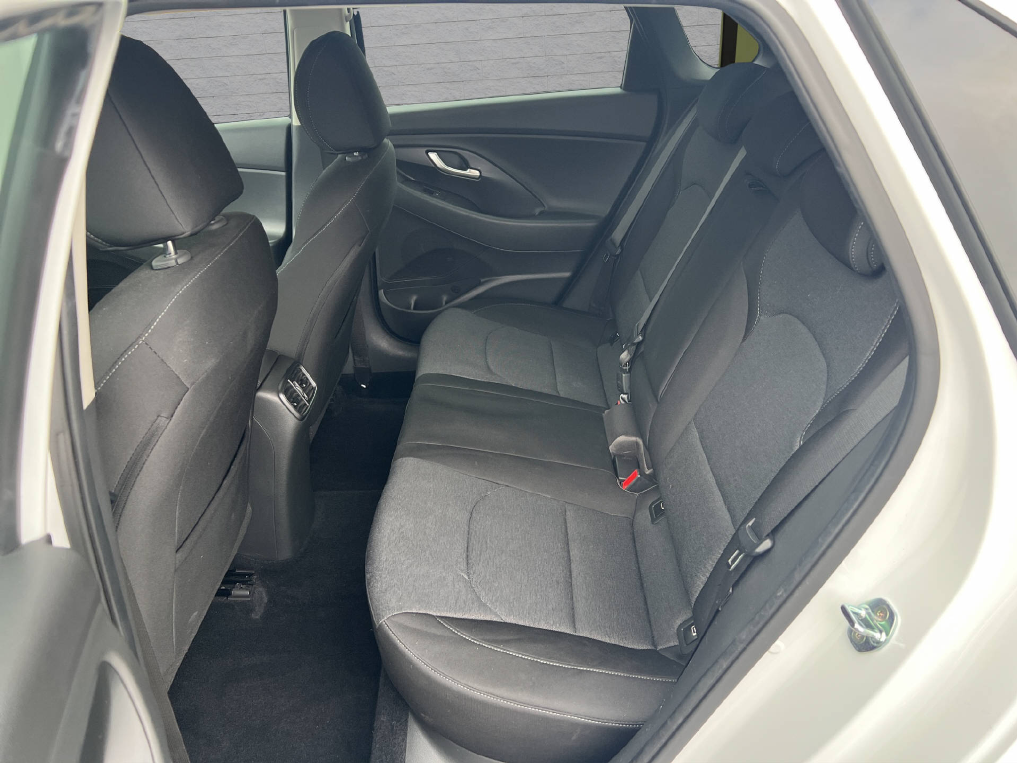 listing desktop thumbnail image 14