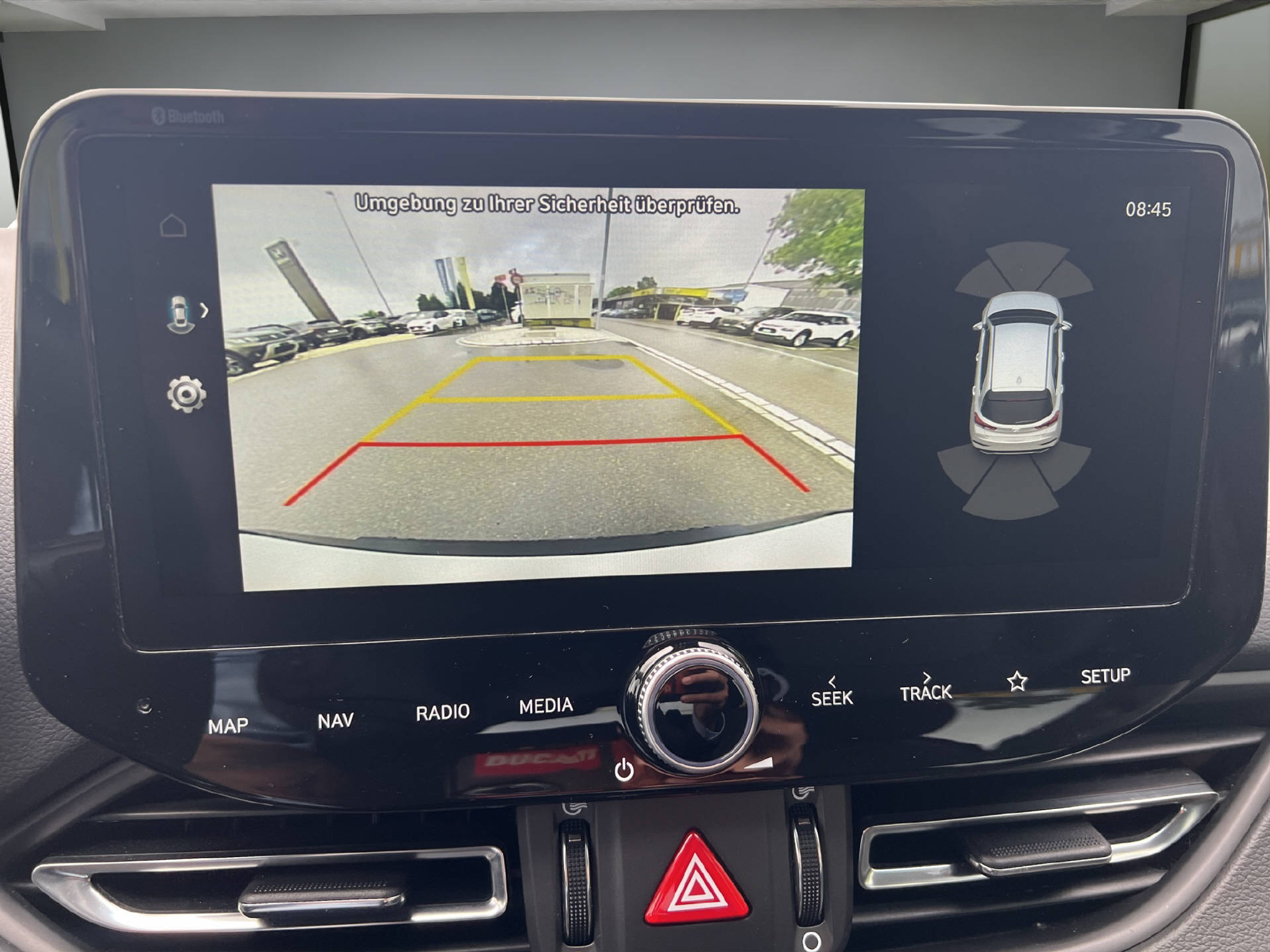 listing desktop thumbnail image 12