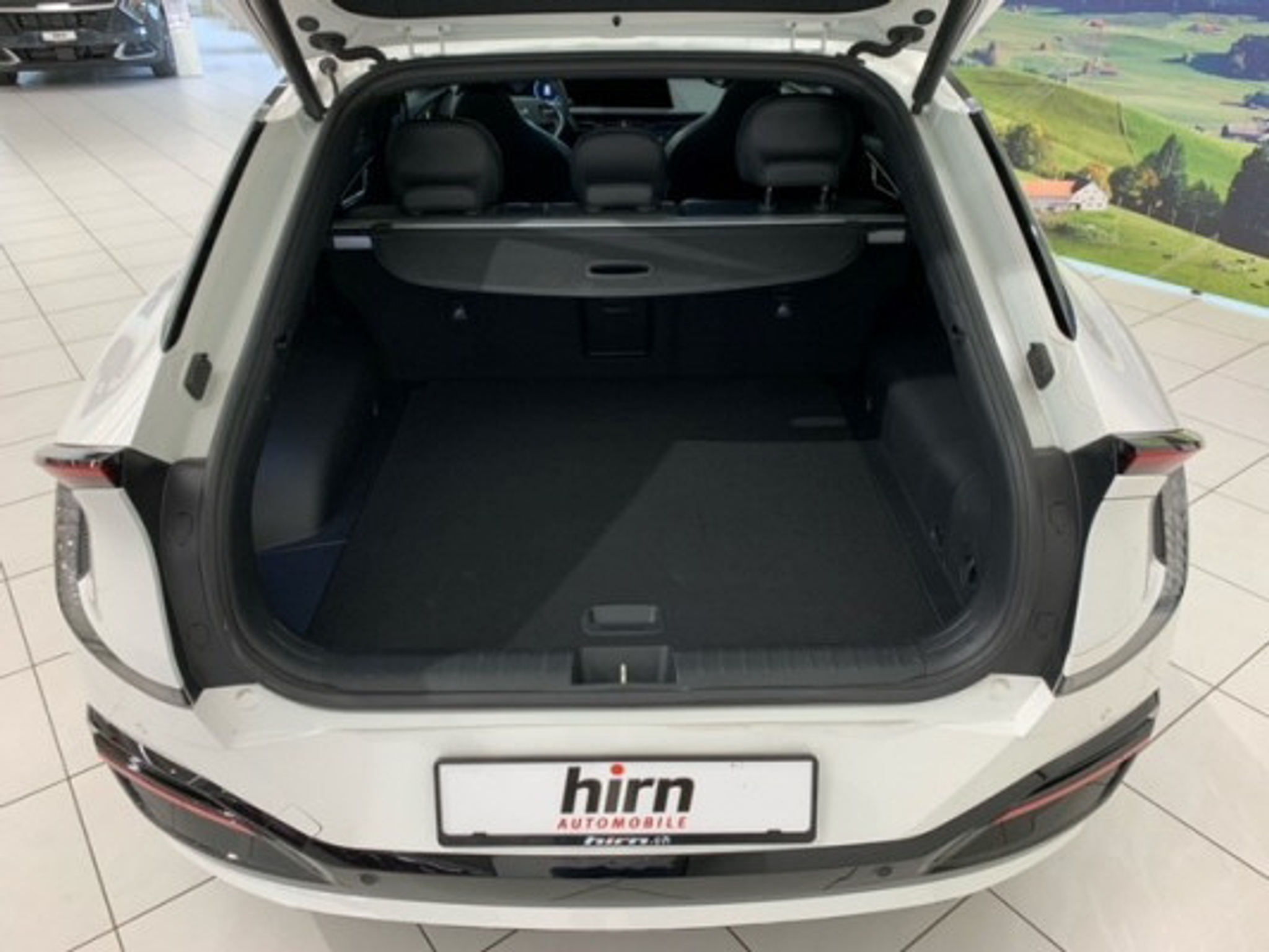 listing desktop thumbnail image 2