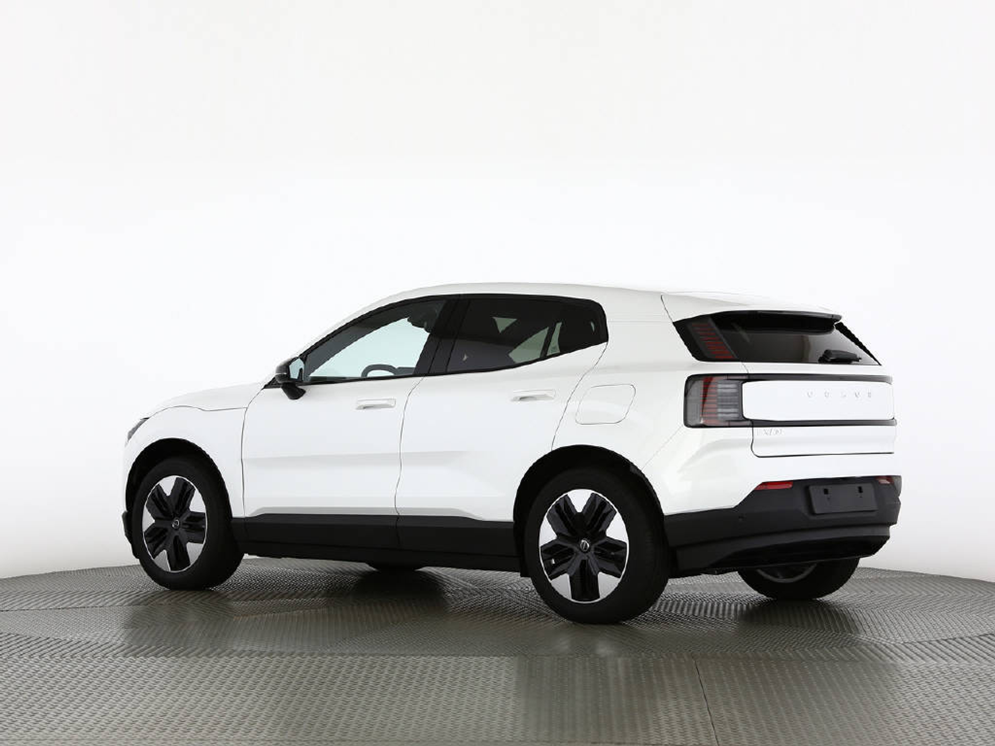 listing desktop thumbnail image 8