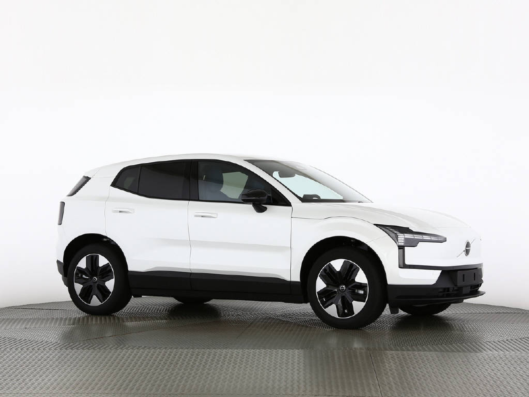 listing desktop thumbnail image 19