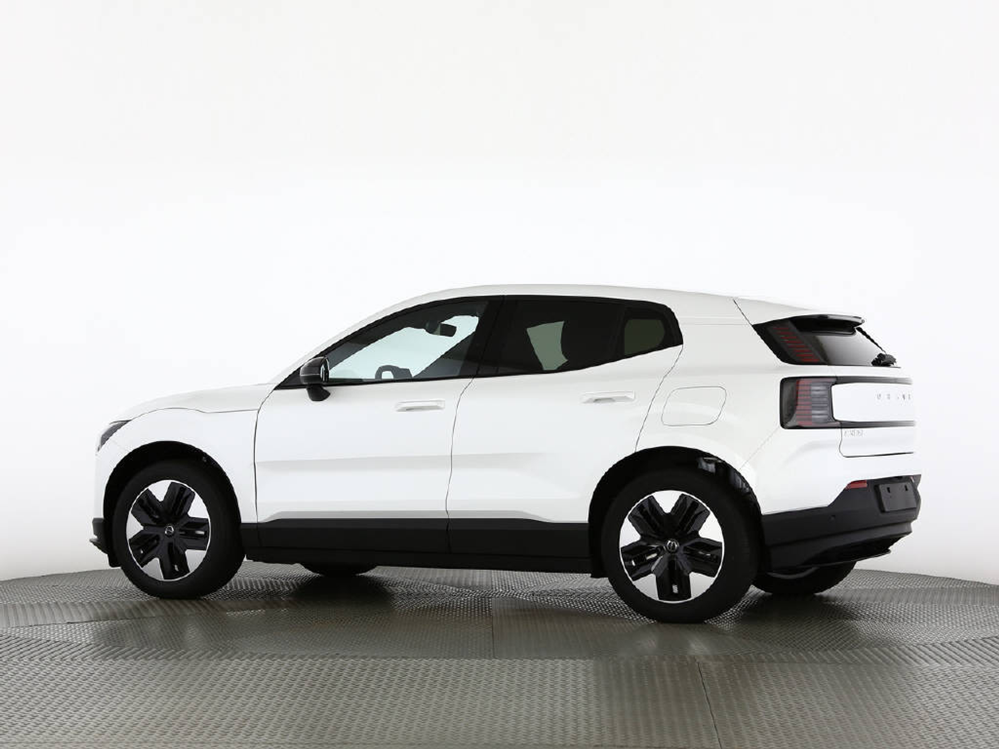 listing desktop thumbnail image 7