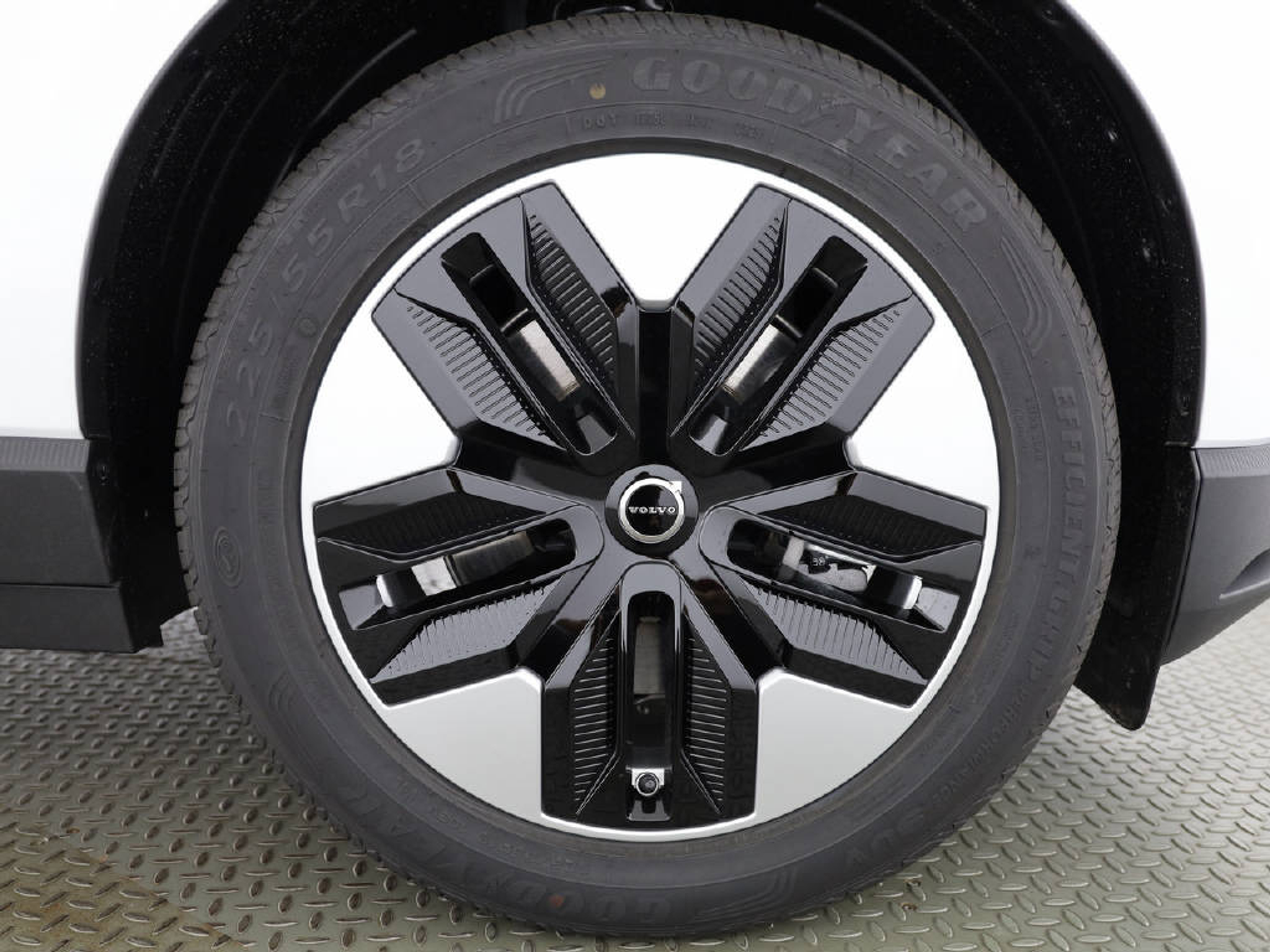 listing desktop thumbnail image 30