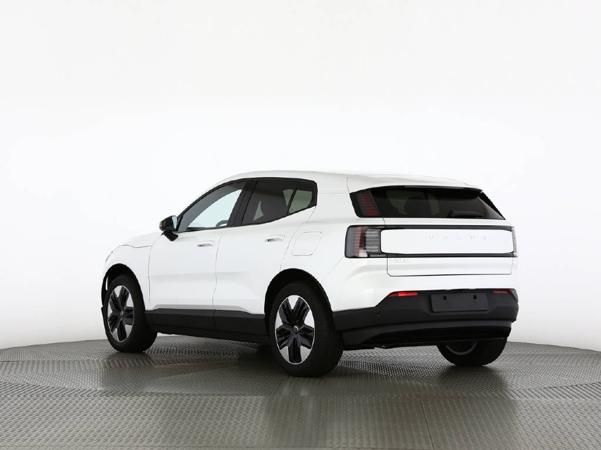 listing desktop thumbnail image 9