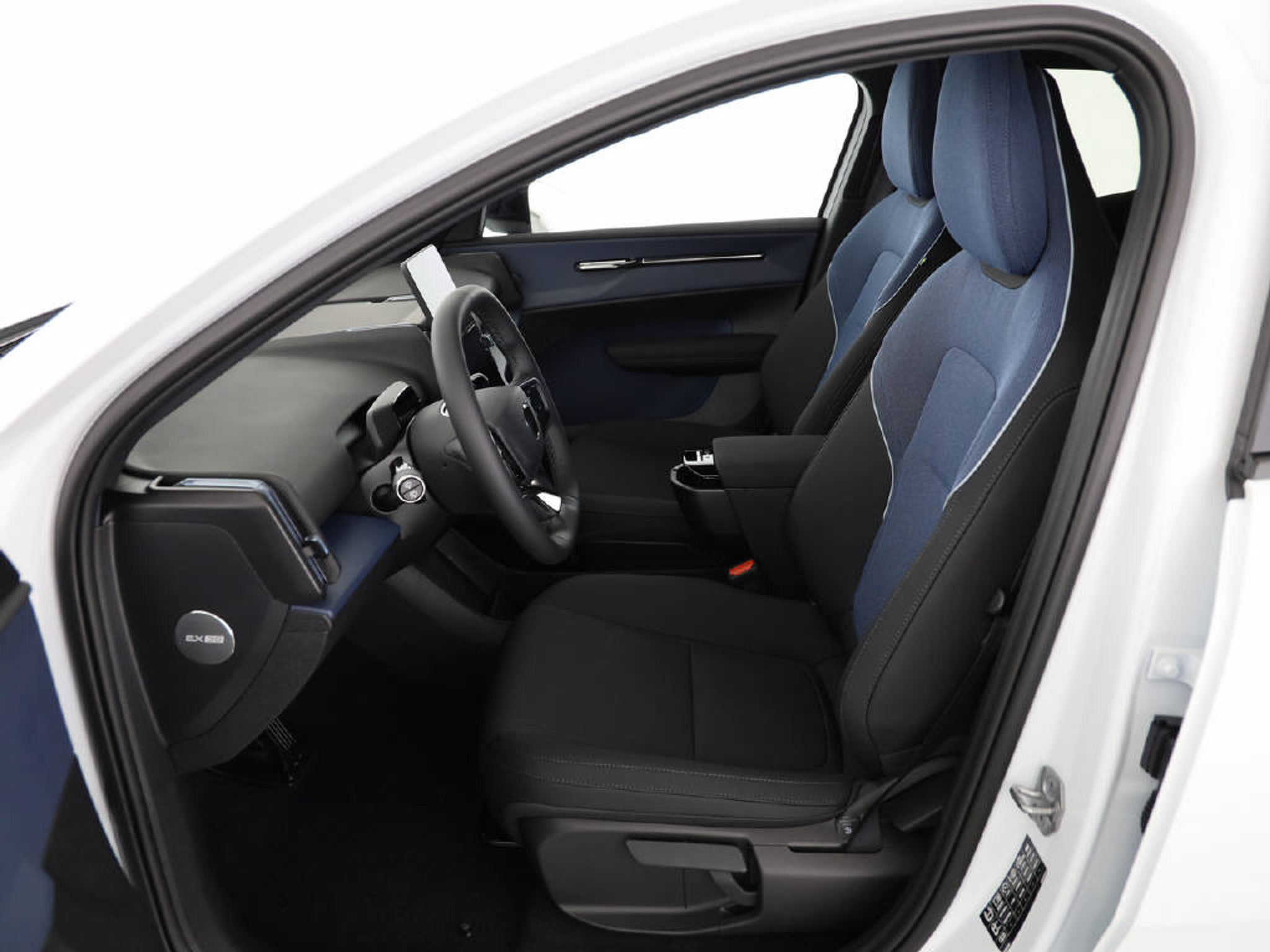 listing desktop thumbnail image 27