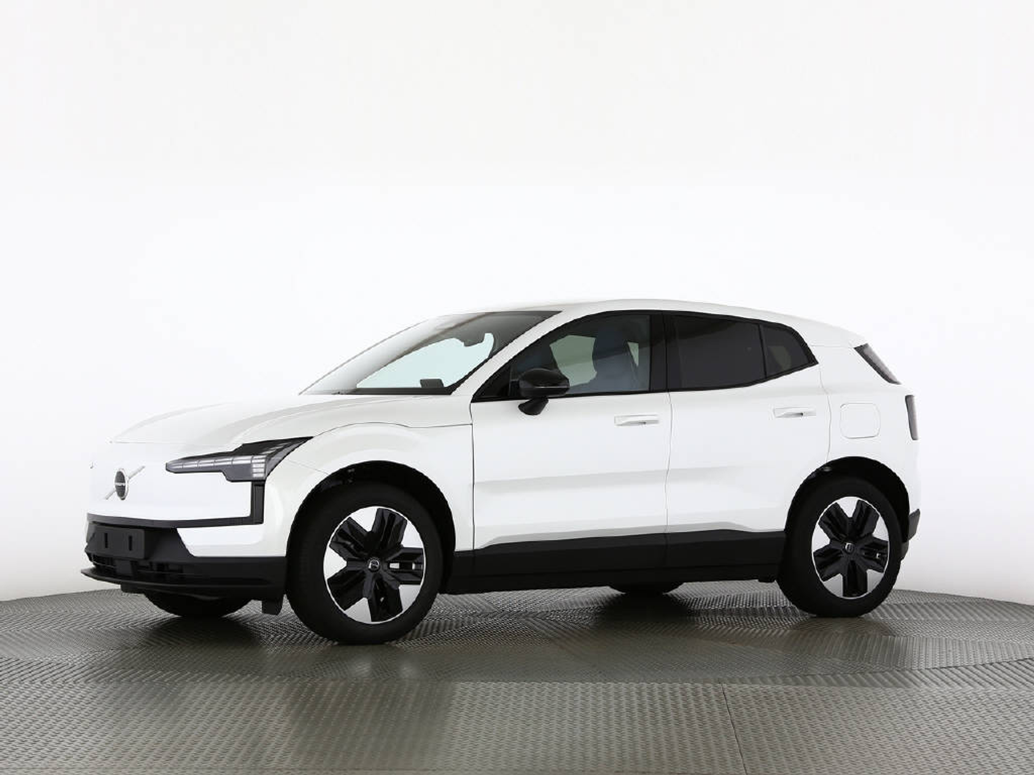 listing desktop thumbnail image 3