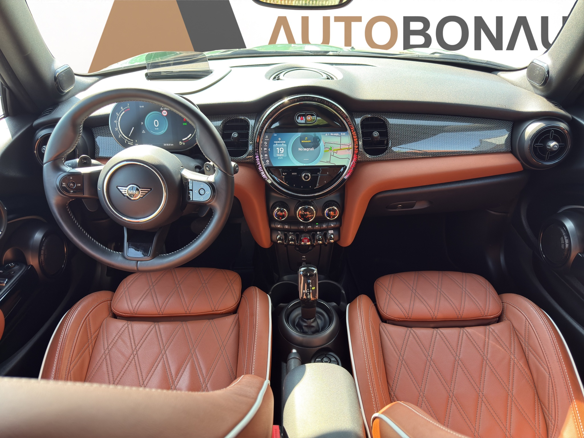 listing desktop thumbnail image 9