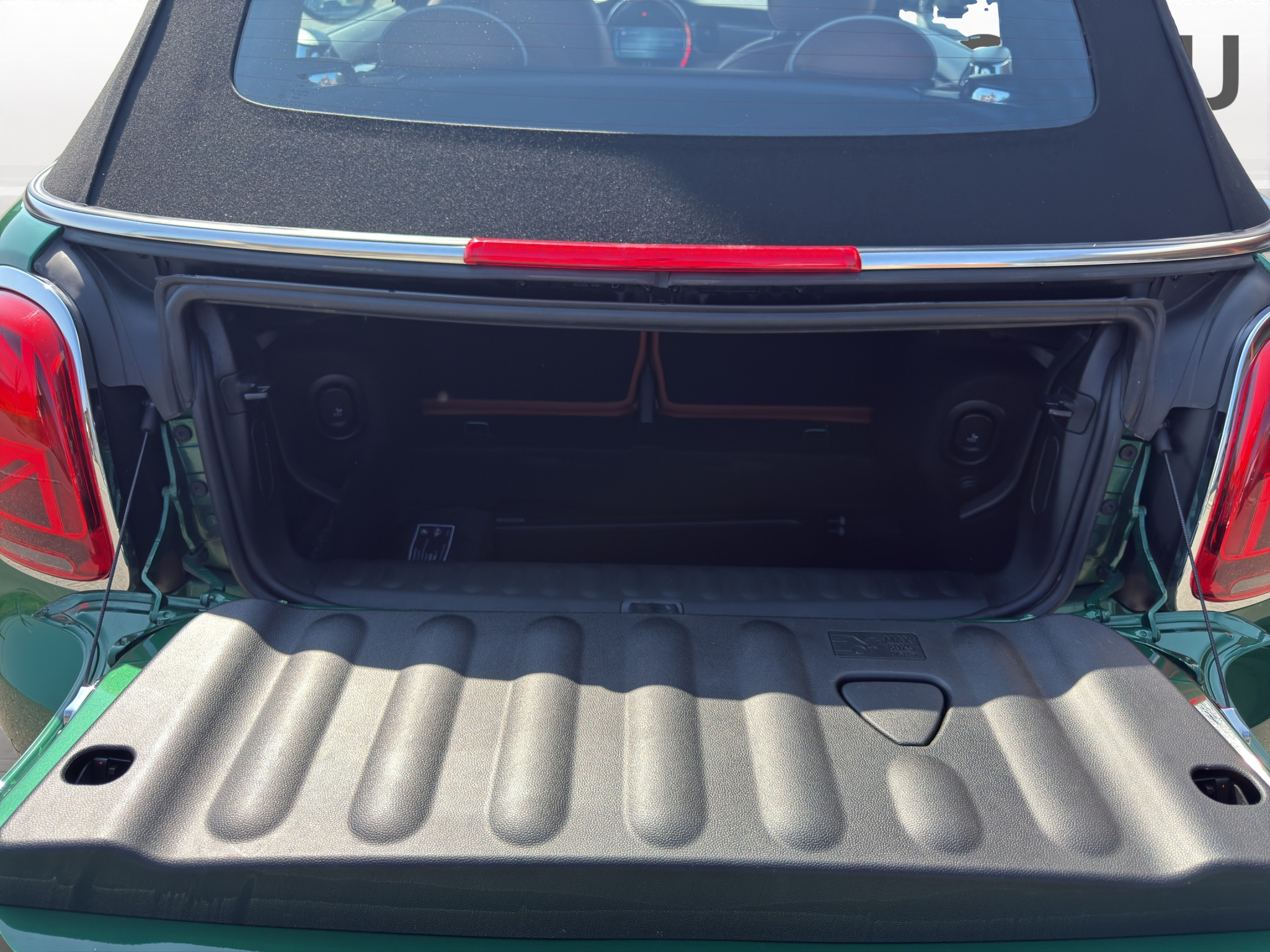 listing desktop thumbnail image 17