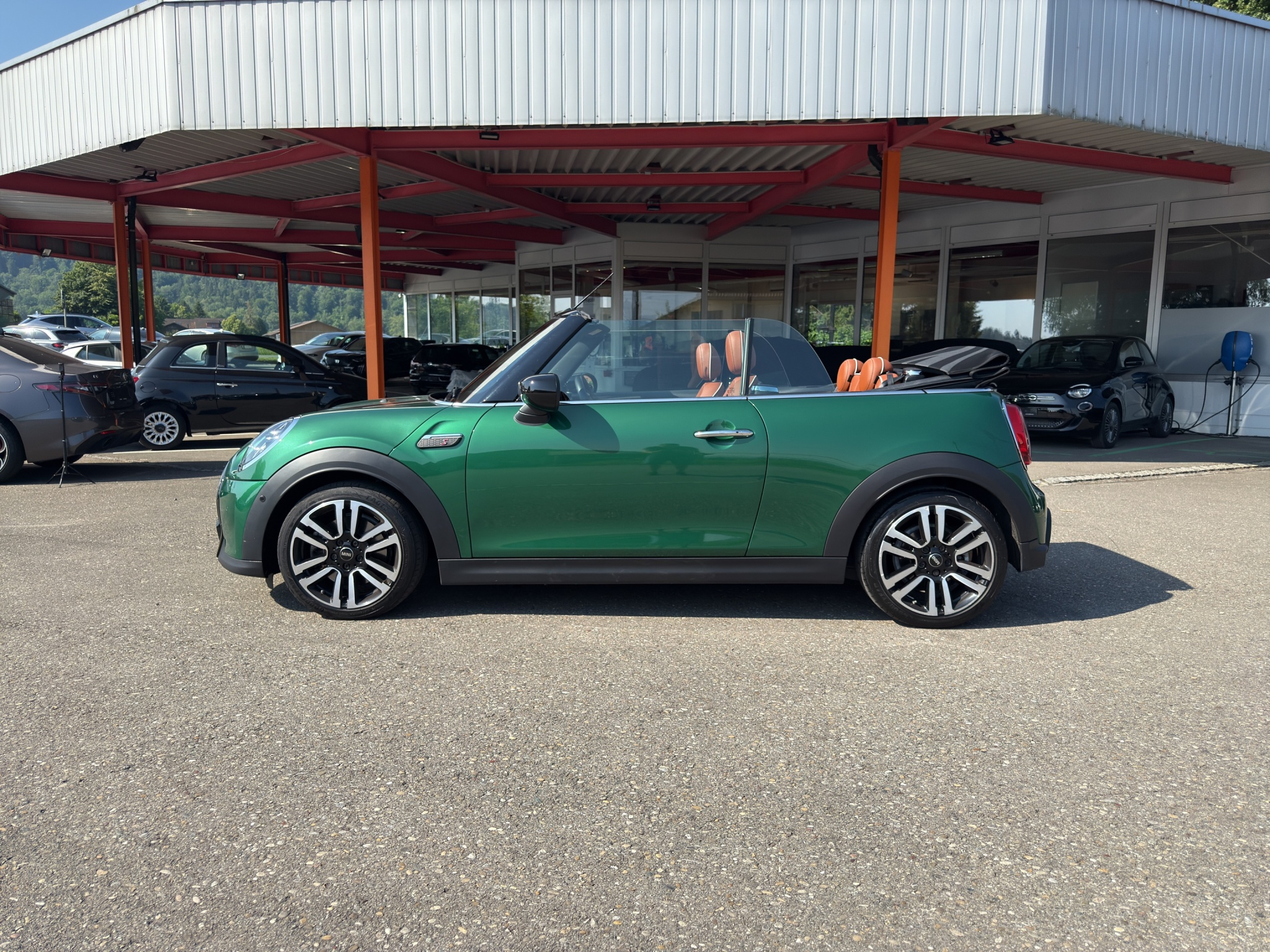 listing desktop thumbnail image 21