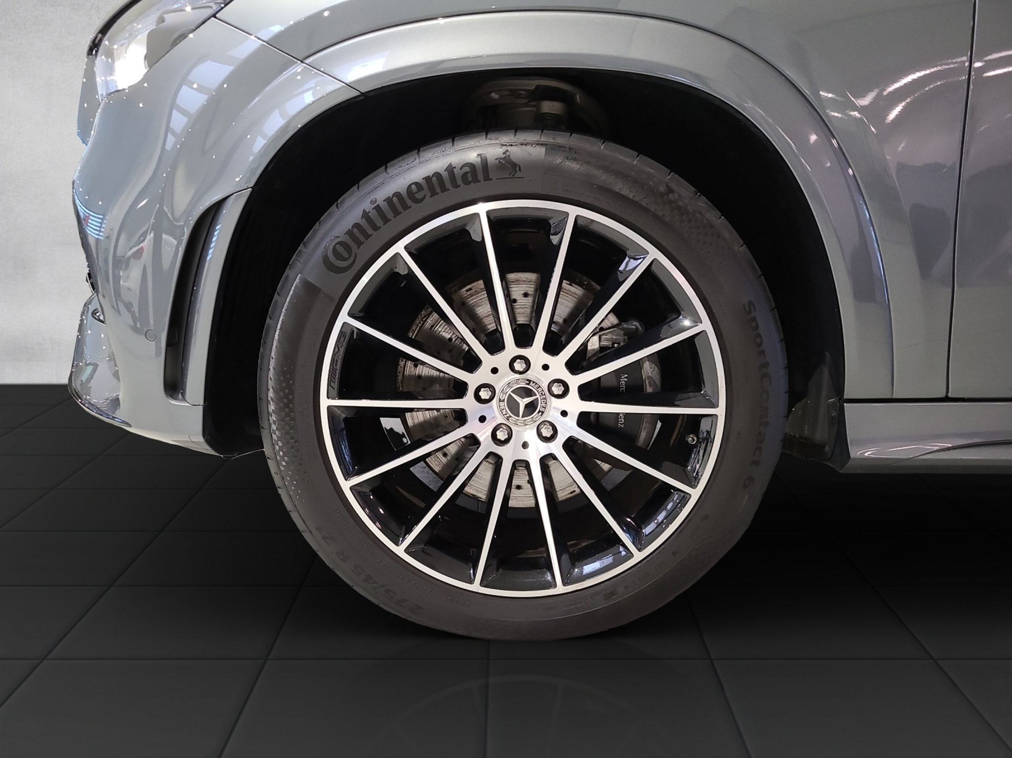 listing desktop thumbnail image 9