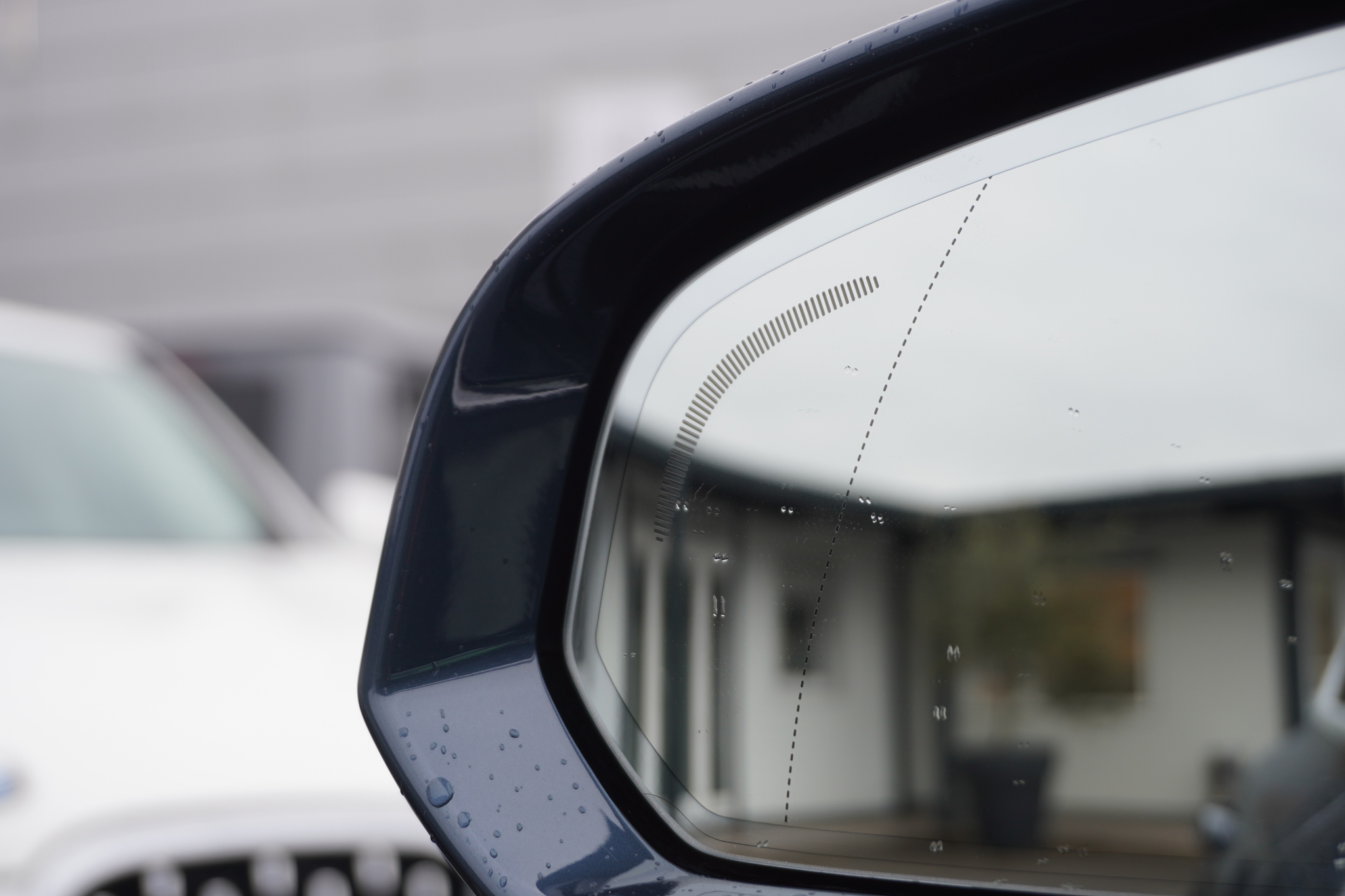 listing desktop thumbnail image 27