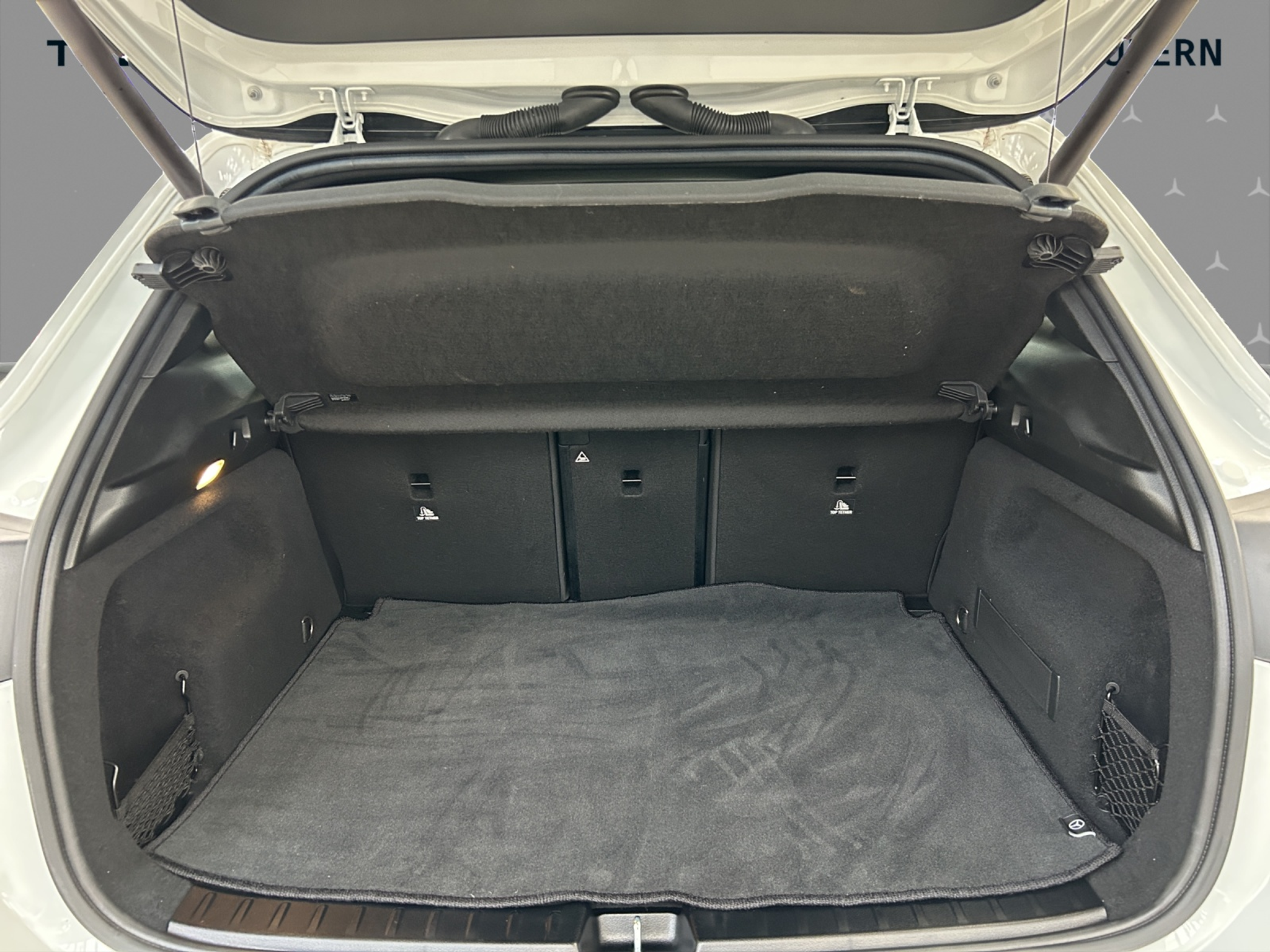 listing desktop thumbnail image 17